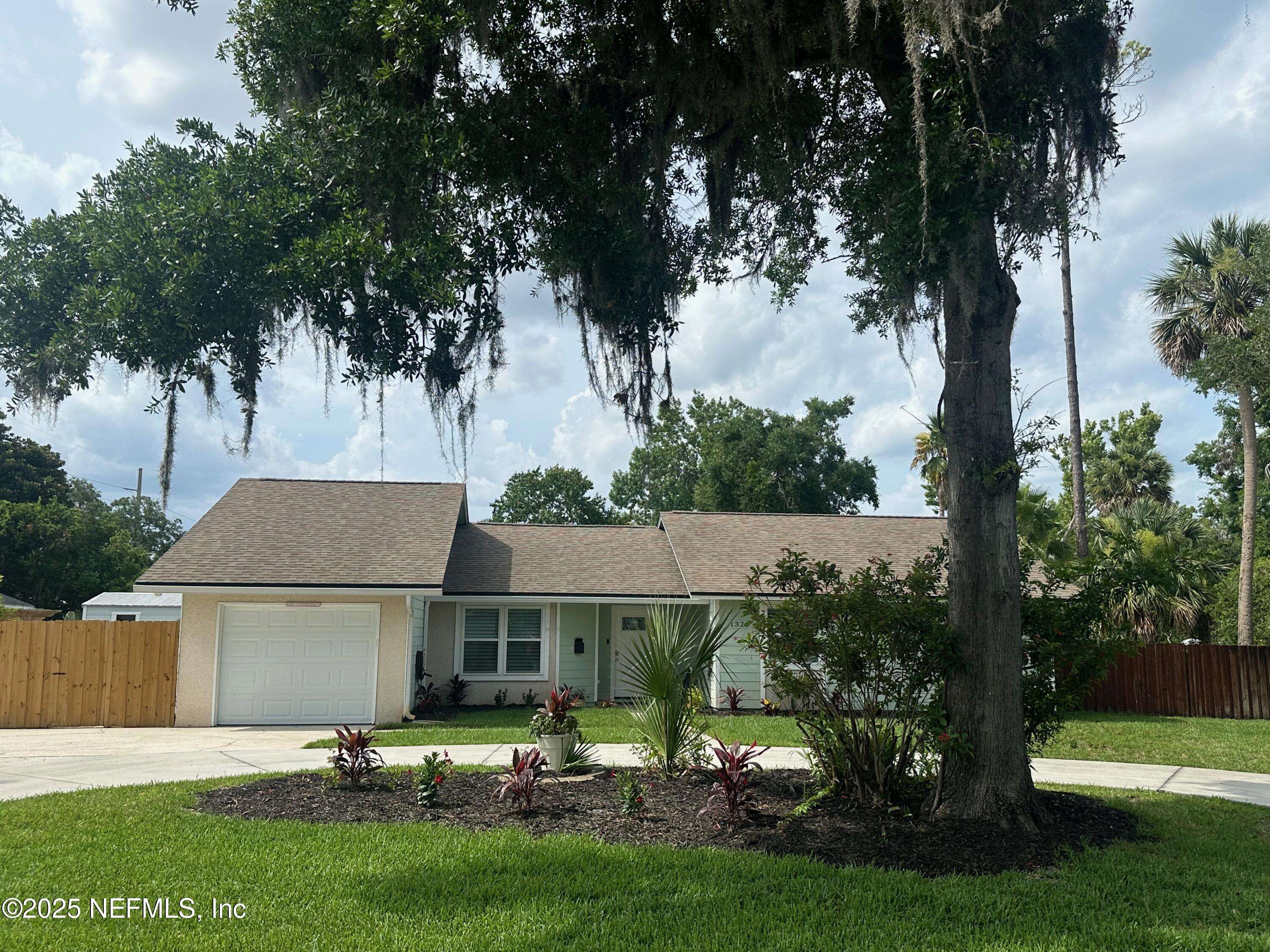 Jacksonville Beach, FL 32250,1323 6TH AVE N