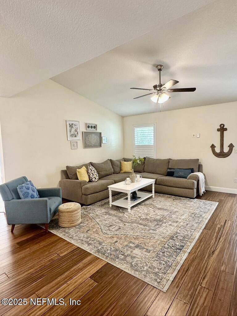 Jacksonville Beach, FL 32250,1323 6TH AVE N