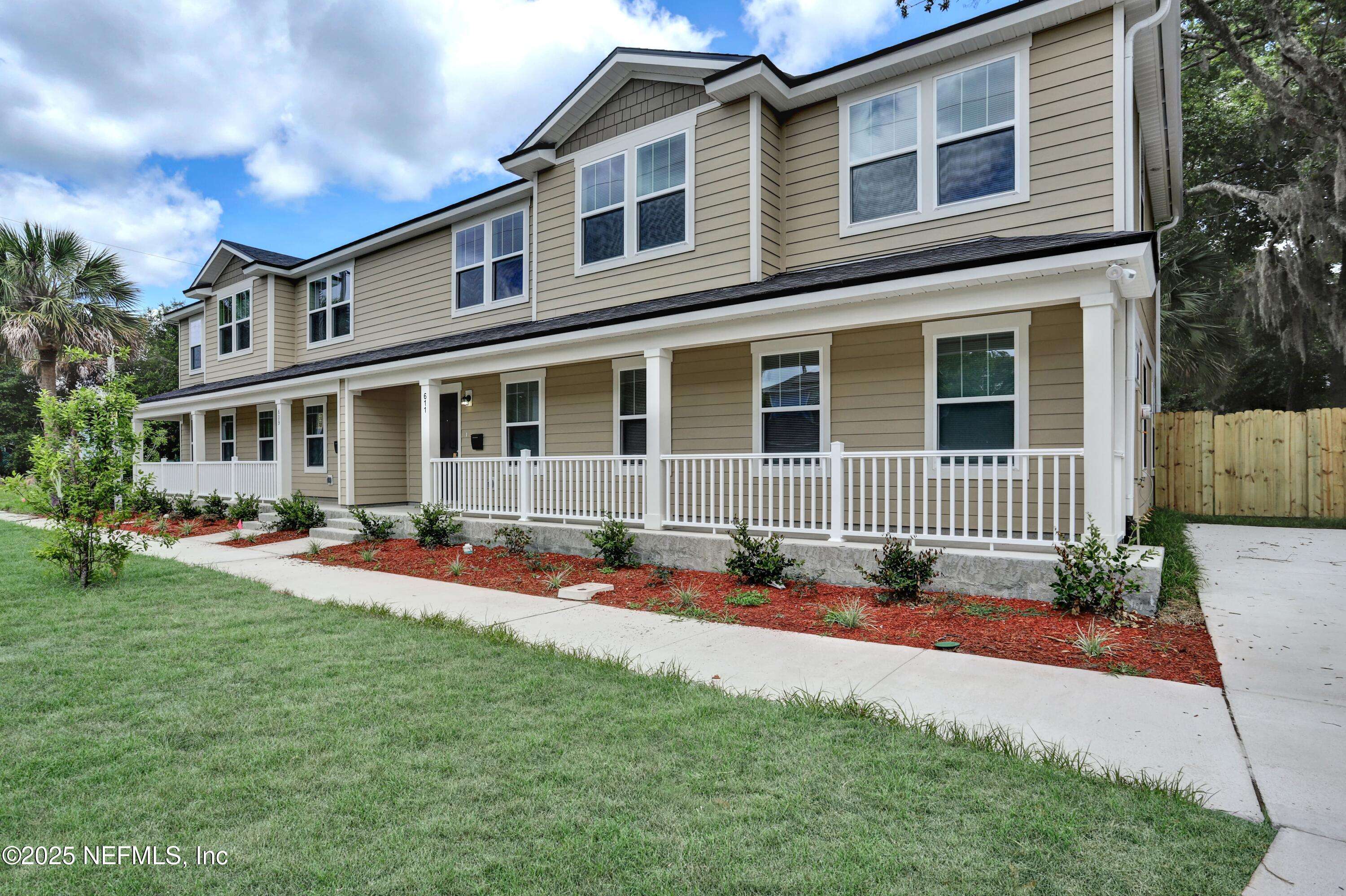 Jacksonville, FL 32206,611 JESSIE ST