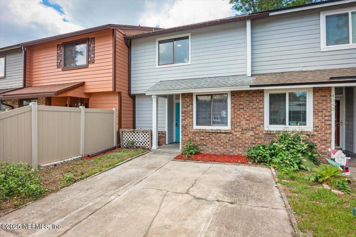 Jacksonville, FL 32257,4341 PATHWOOD WAY