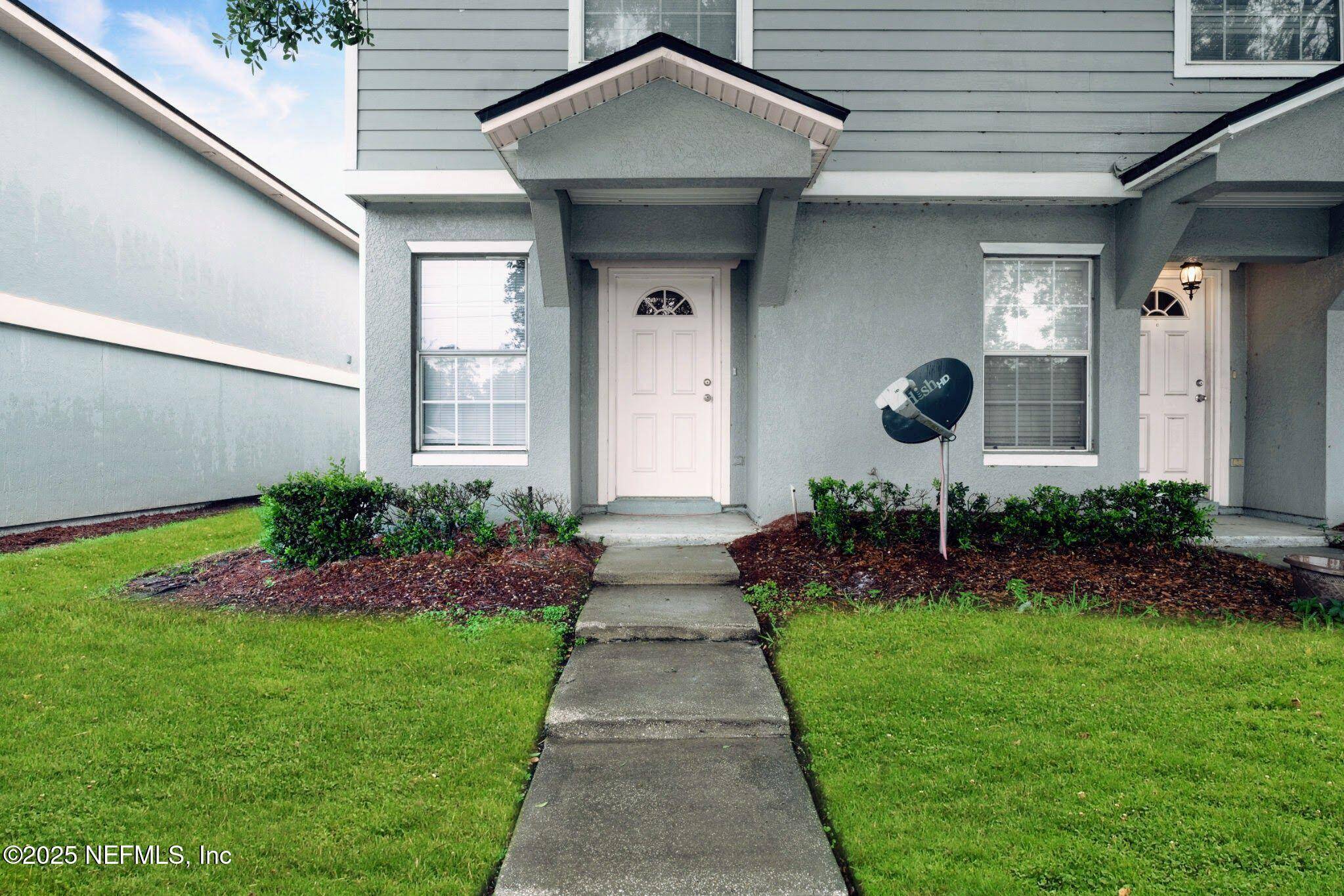 Jacksonville, FL 32210,8446 MCGIRTS VILLAGE LN