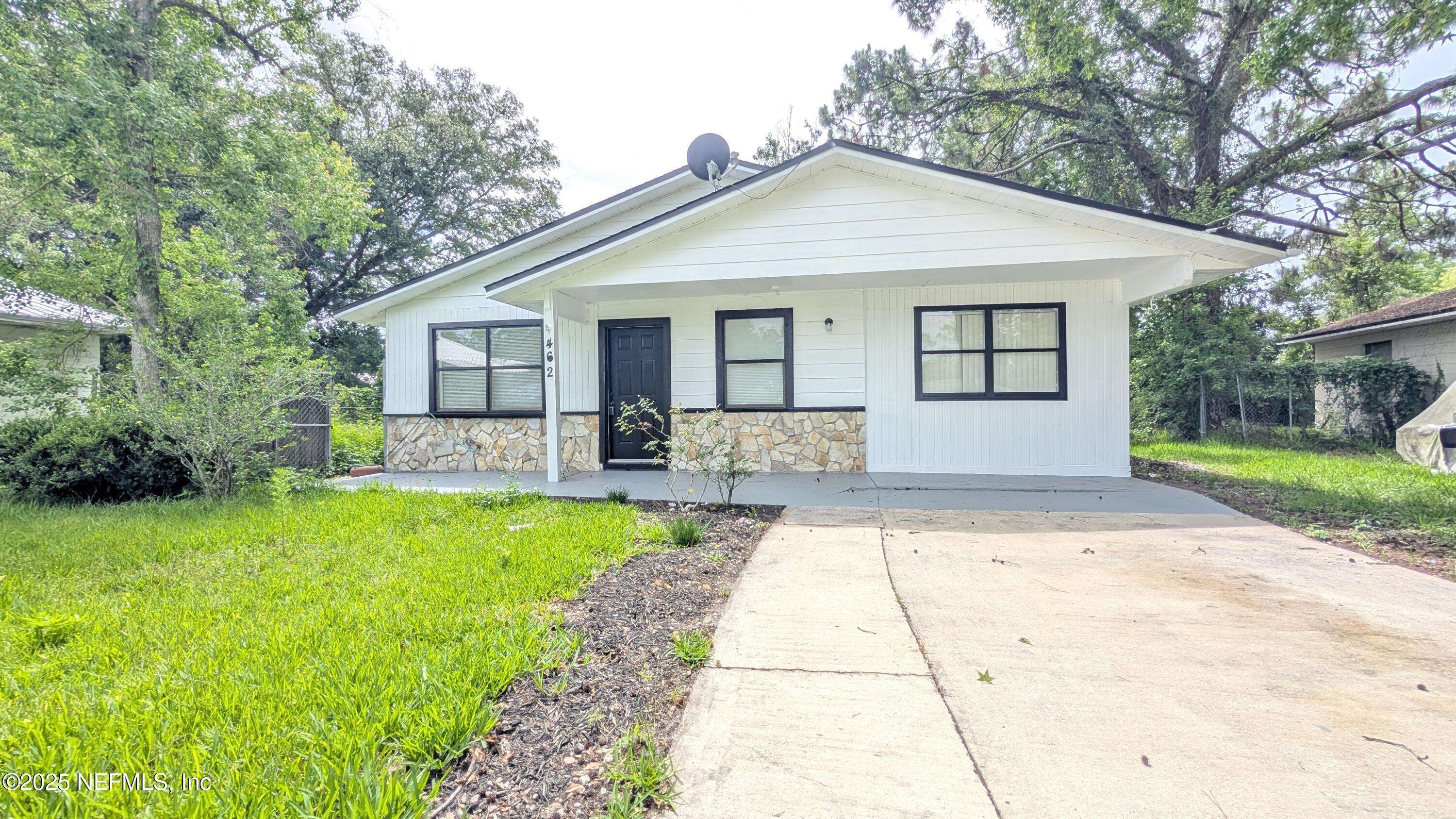 Green Cove Springs, FL 32043,462 SALLY ST