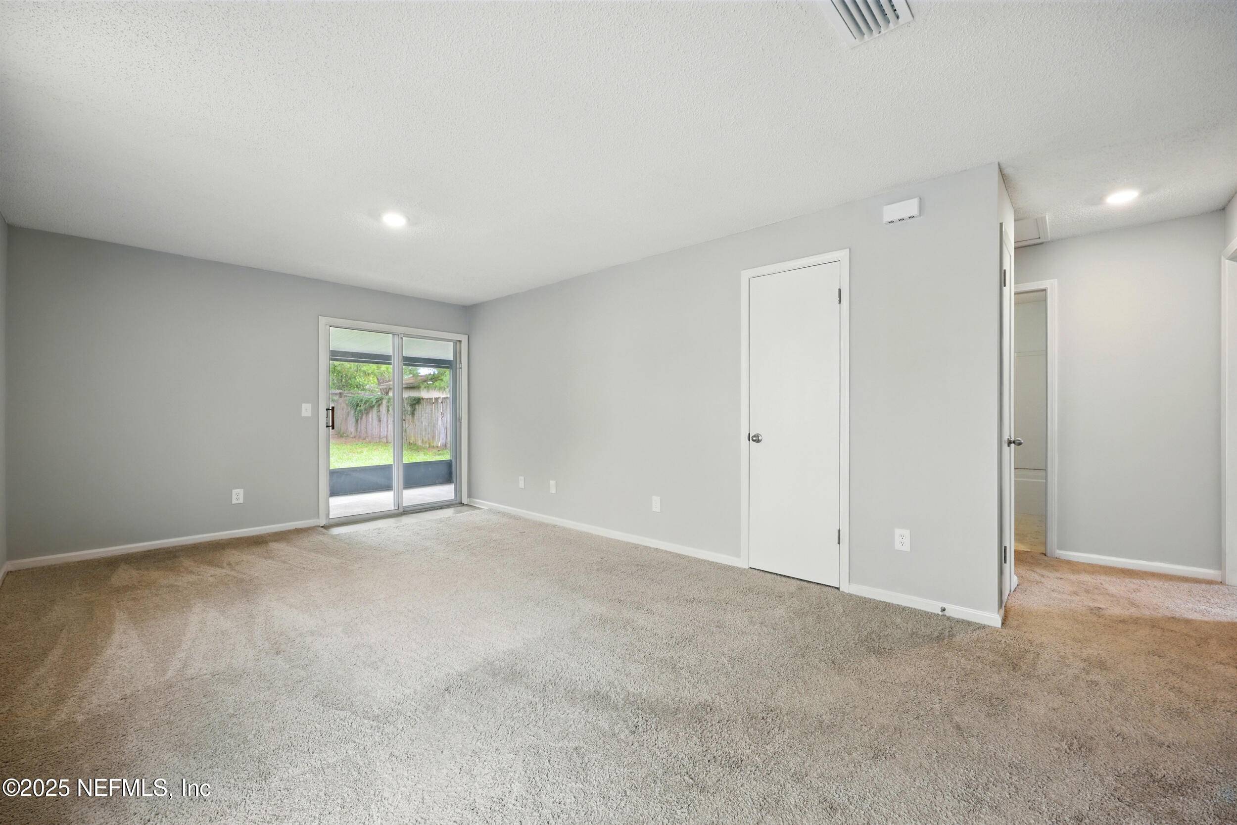 Jacksonville, FL 32216,2543 HIDDEN VILLAGE DR #3