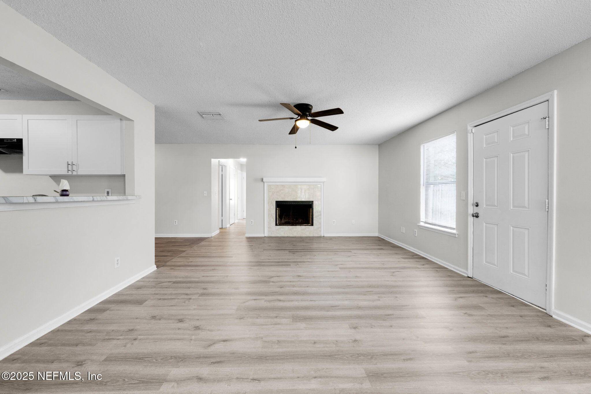 Jacksonville, FL 32225,877 CANDLEKNOLL LN