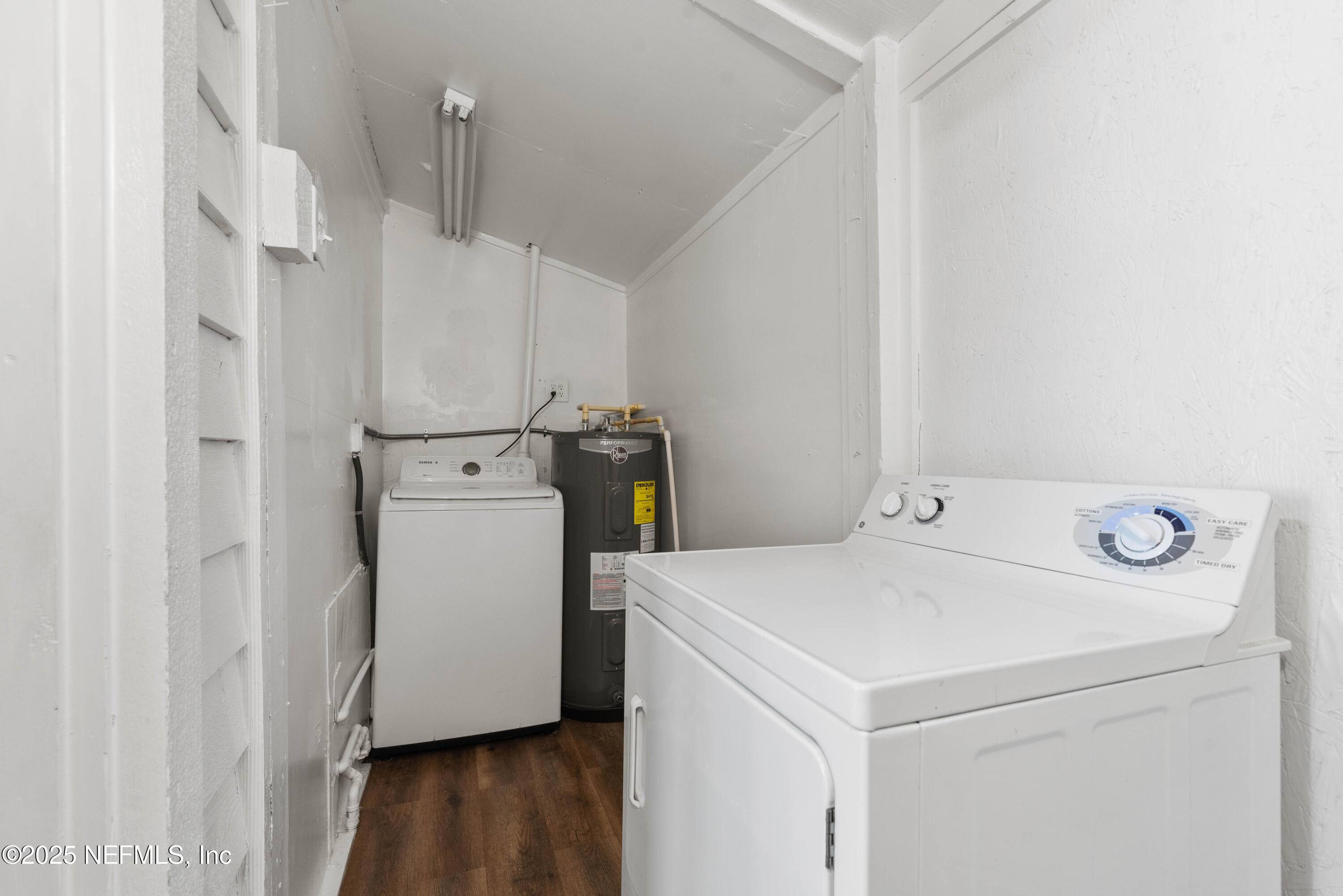 Jacksonville, FL 32211,8500 FREE AVE