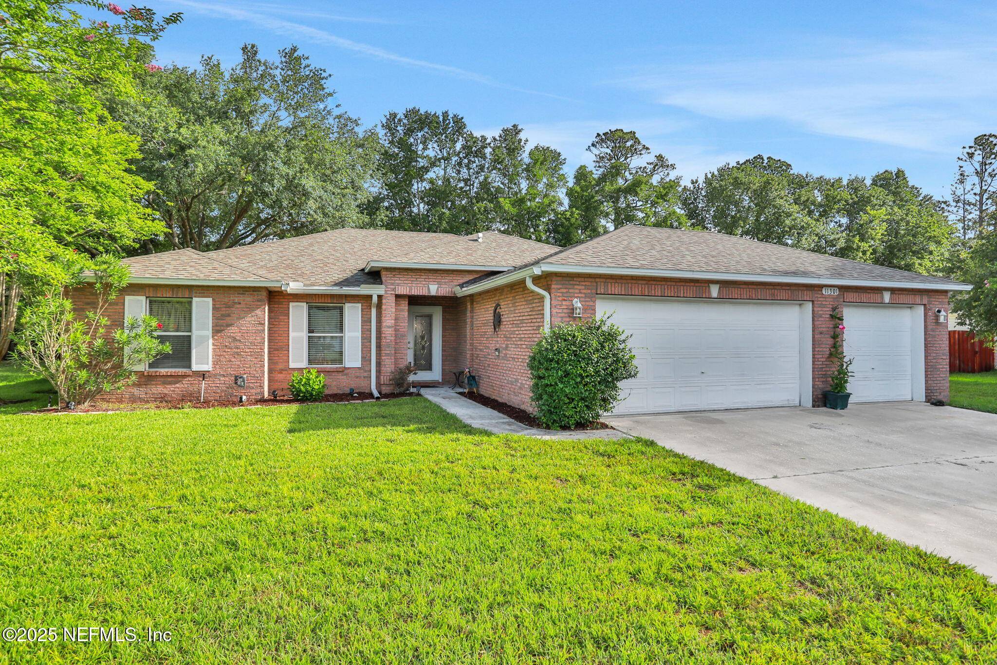 Jacksonville, FL 32220,11301 MARTIN LAKES DR N