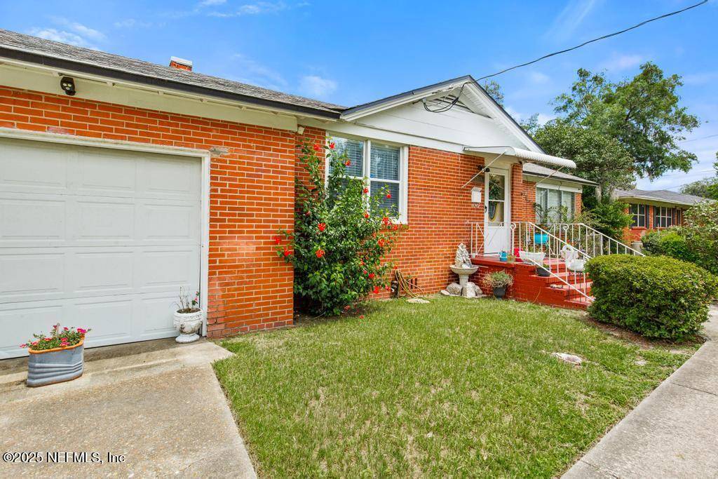 Jacksonville, FL 32208,433 W 70TH ST
