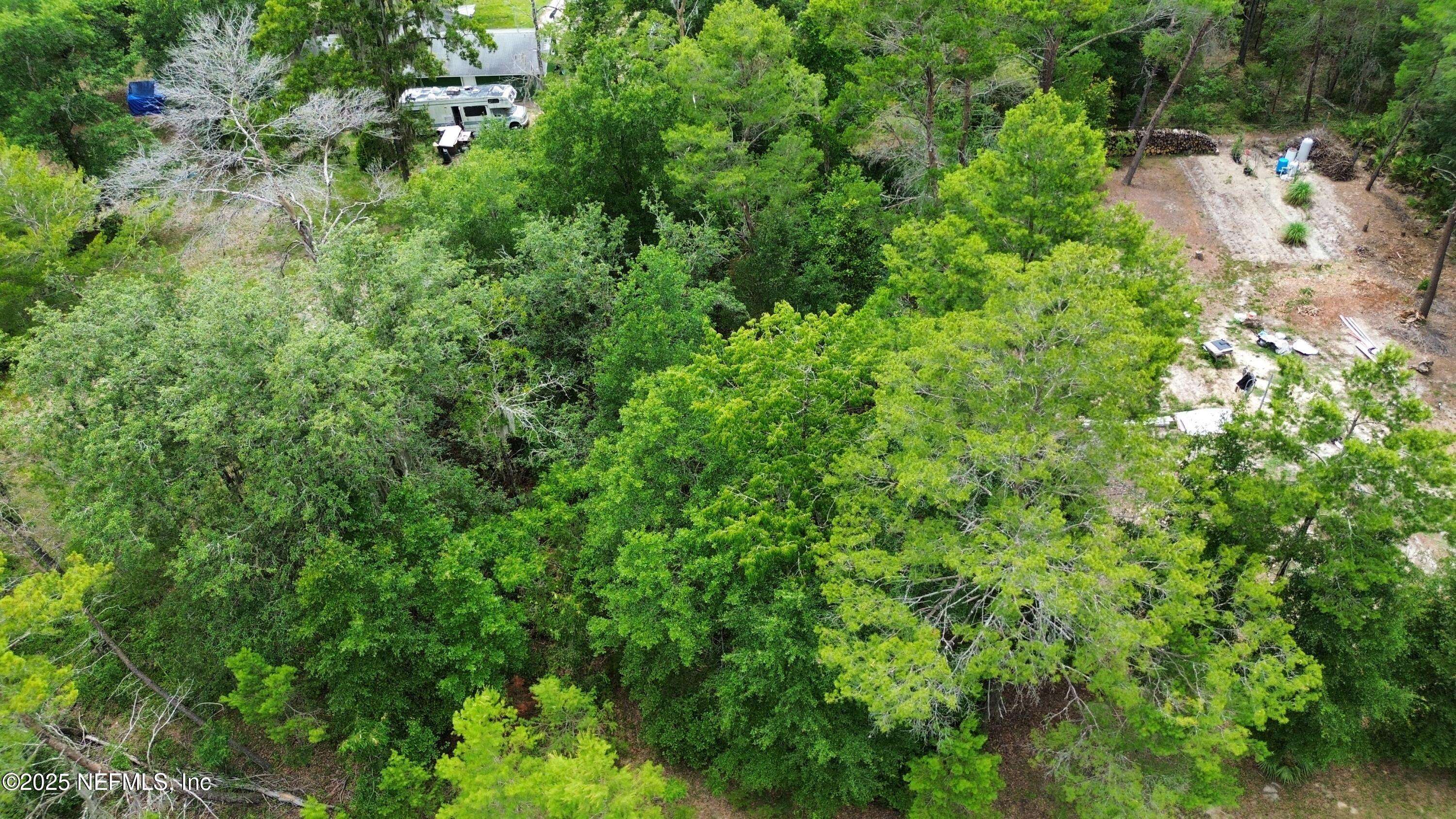 Florahome, FL 32140,127 EAST DR