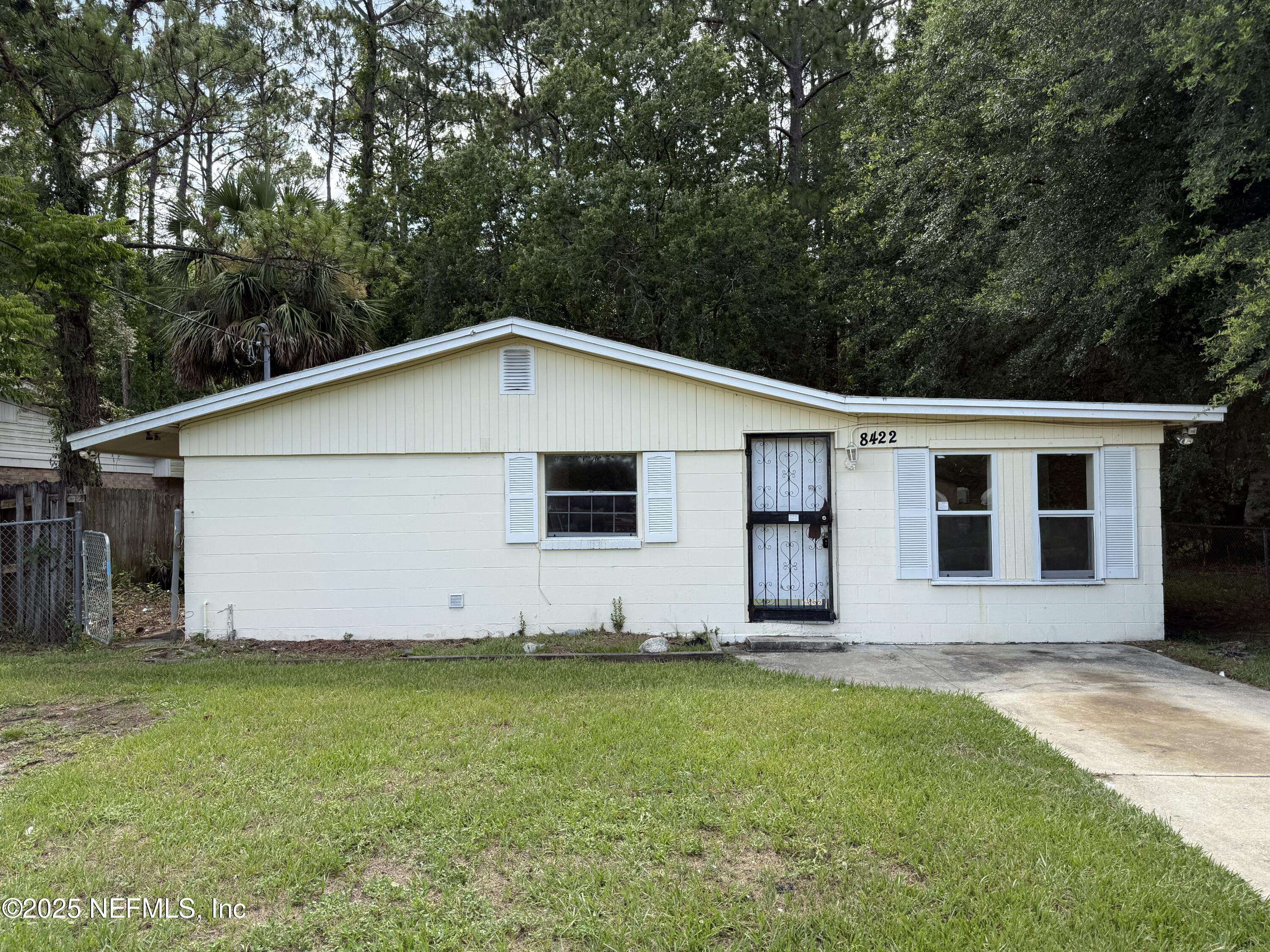 Jacksonville, FL 32219,8422 GULLEGE DR