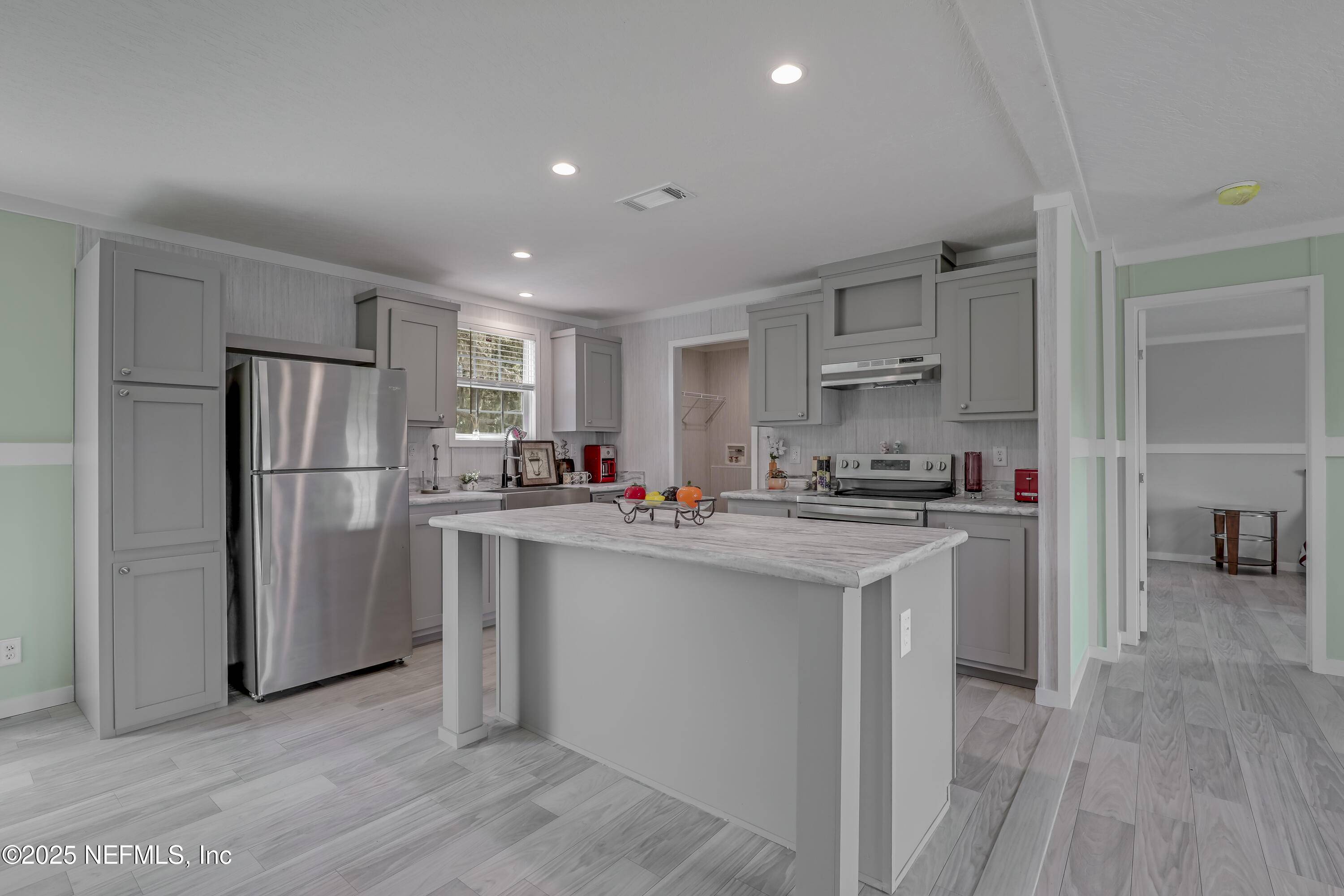 Interlachen, FL 32148,606 O FARRELL AVE