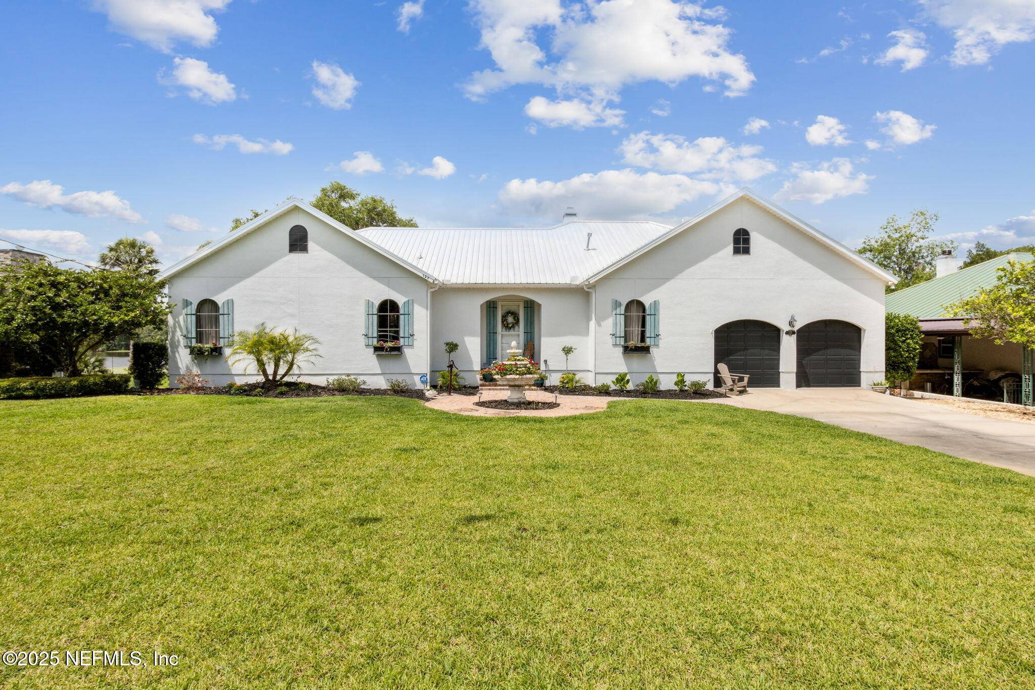 Satsuma, FL 32189,127 RIVER RD