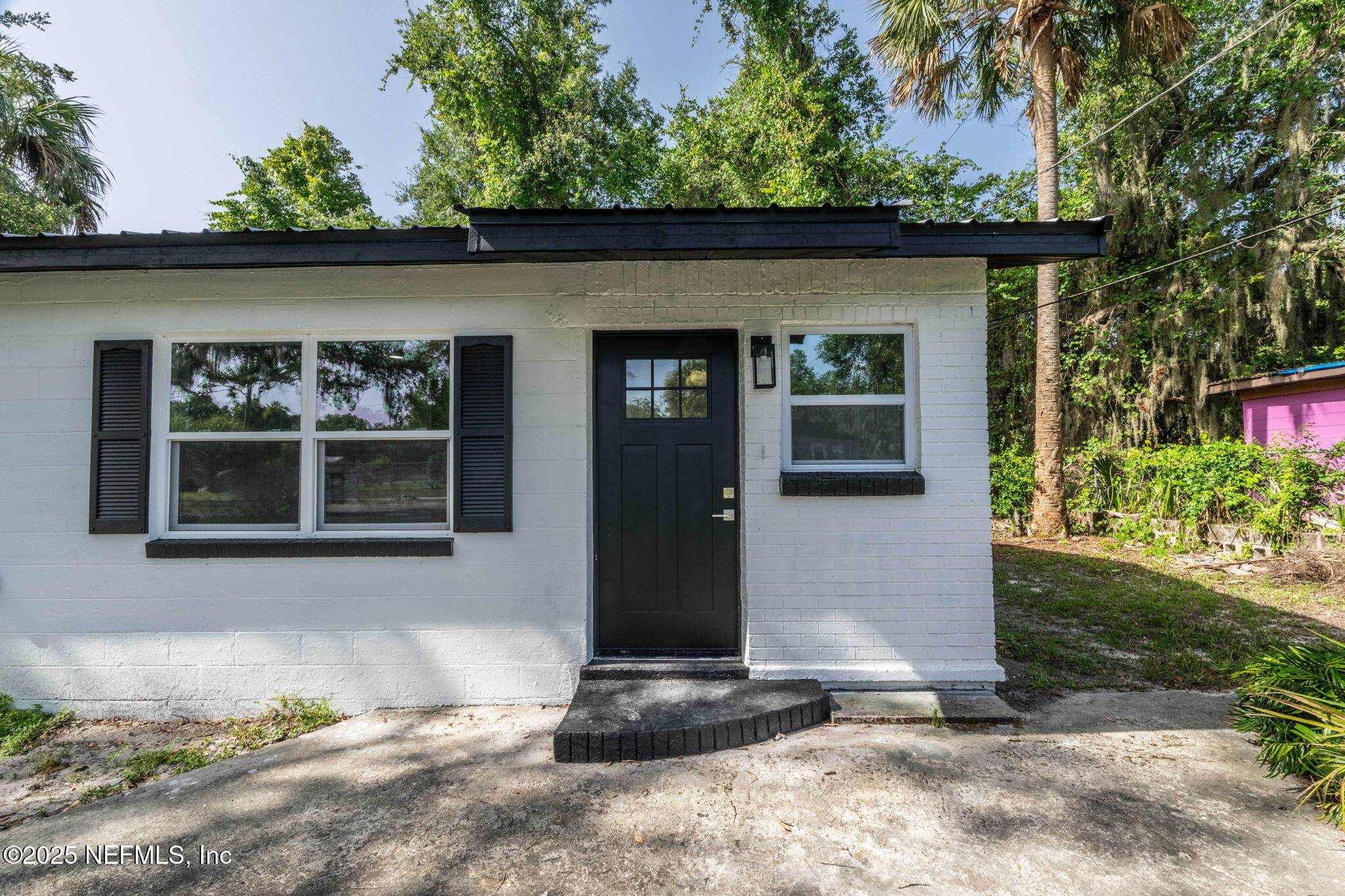 Palatka, FL 32177,1701 WAPALAW ST