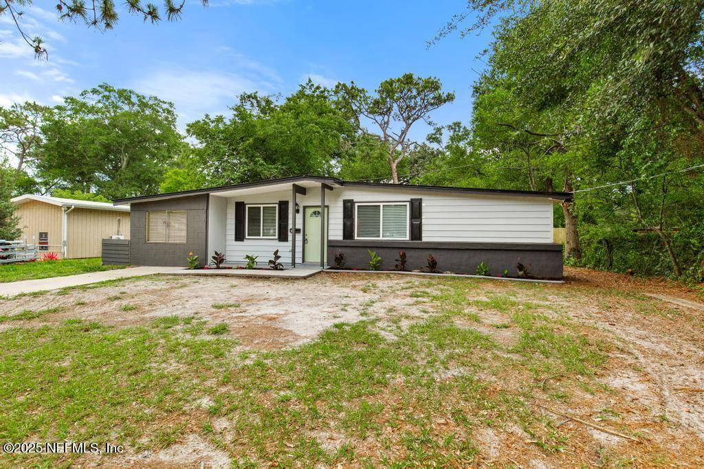 Jacksonville, FL 32211,6202 COLUMBINE DR