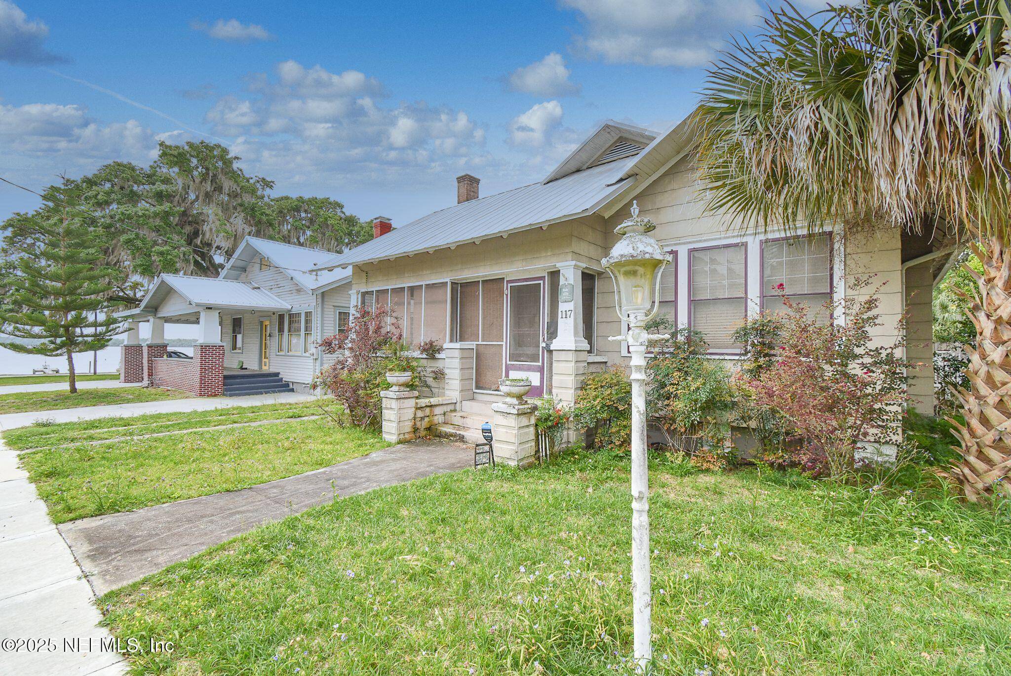 Palatka, FL 32177,117 DODGE ST