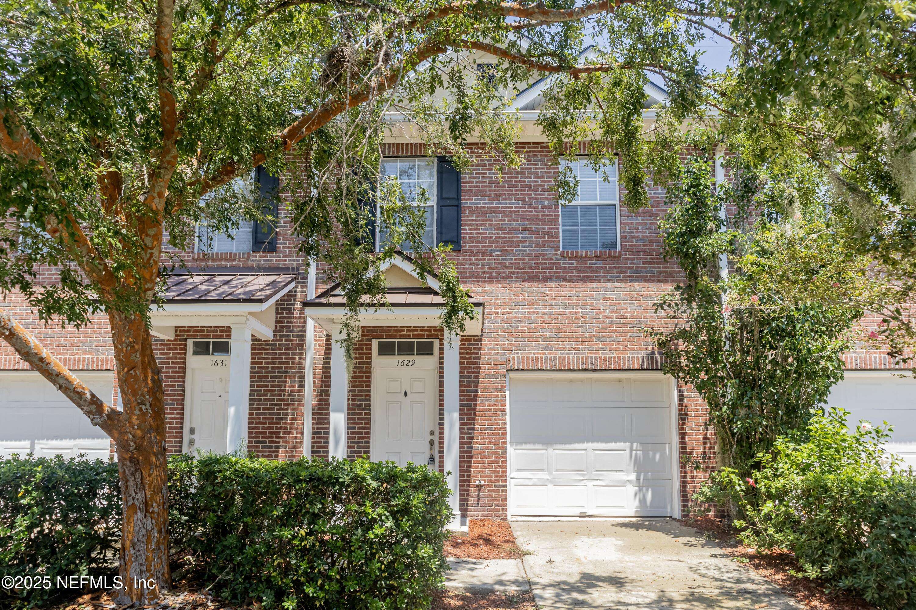 Jacksonville, FL 32225,1629 LANDAU RD