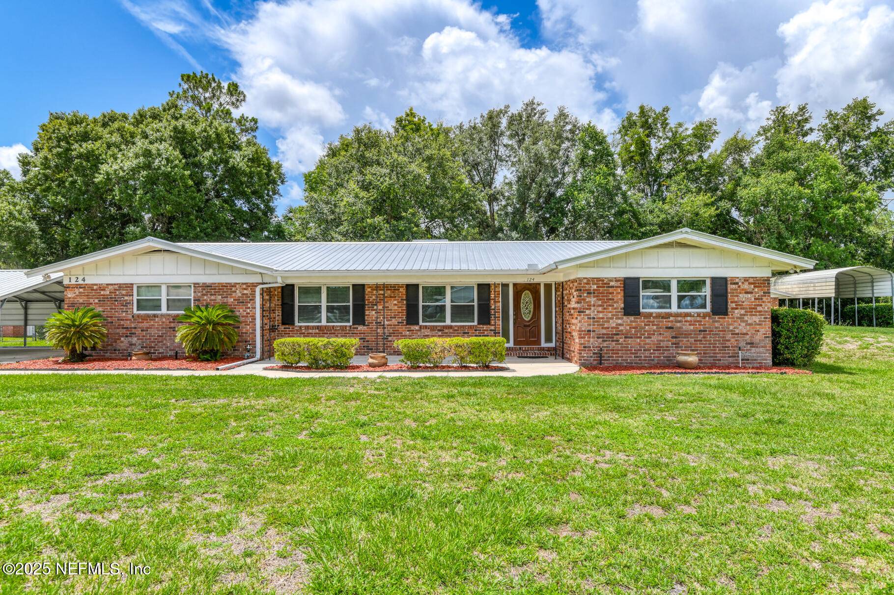 Palatka, FL 32177,124 LATESHA TER