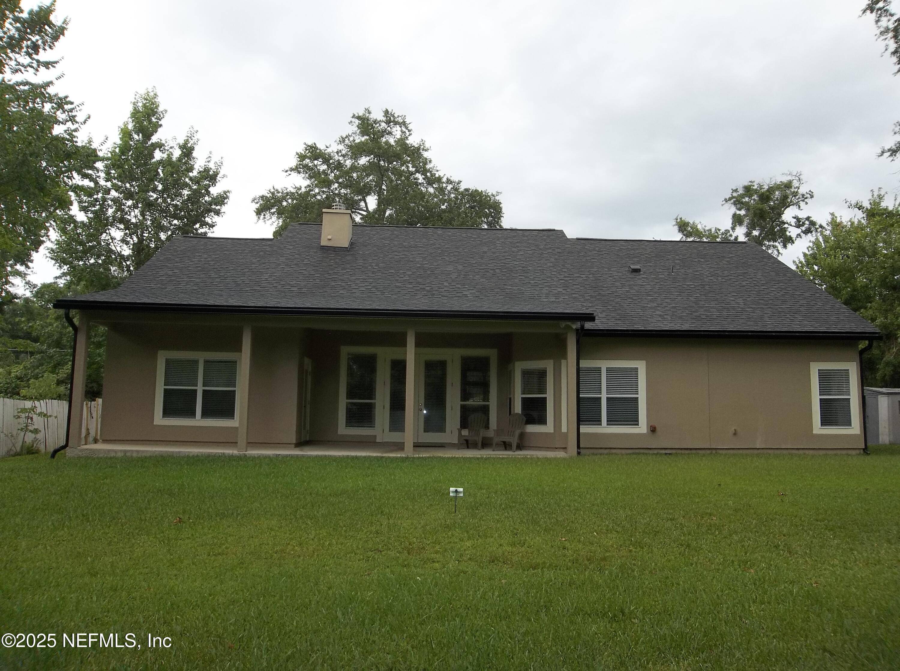 Fleming Island, FL 32003,896 LIVE OAK LN
