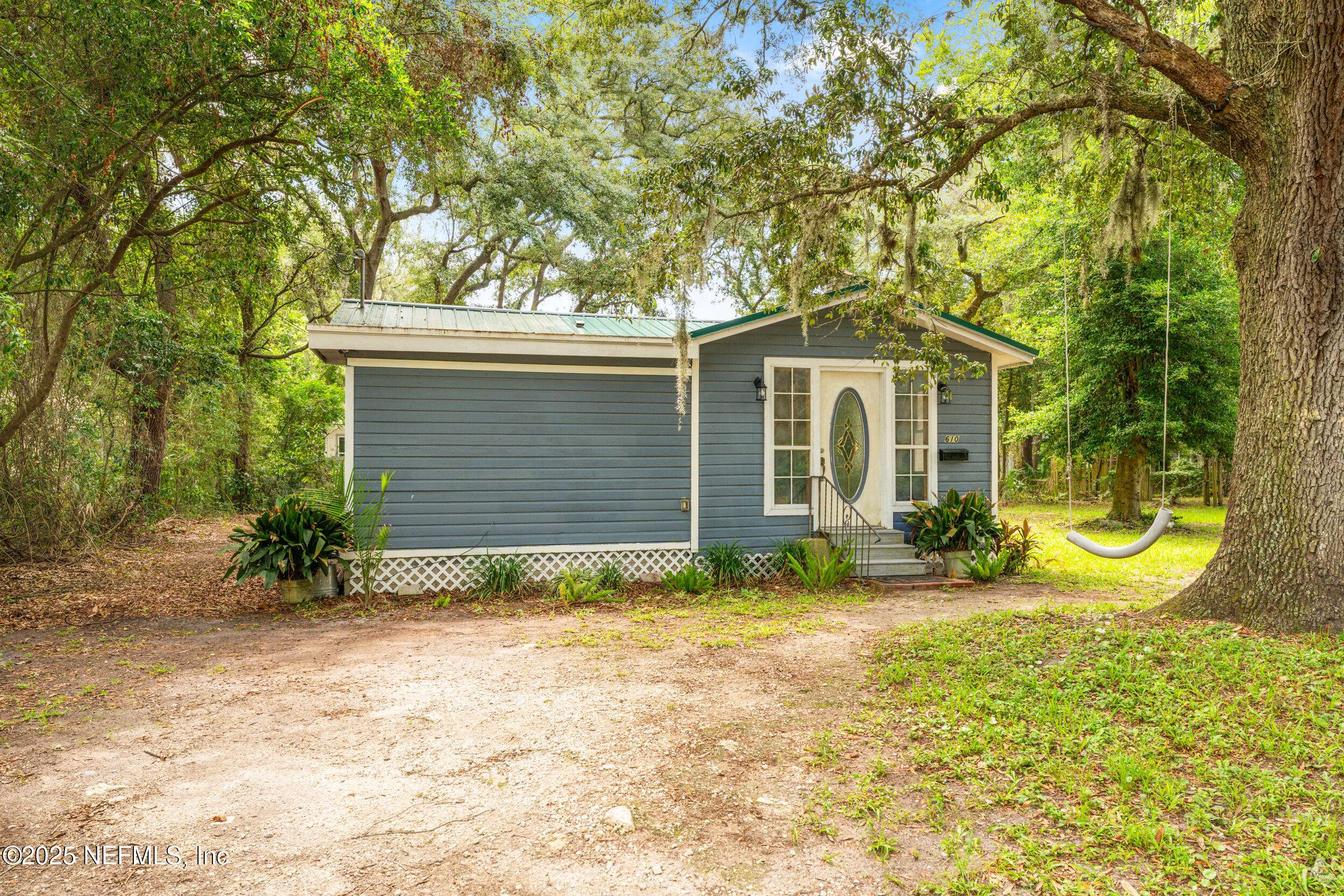 Fernandina Beach, FL 32034,610 DIVISION ST