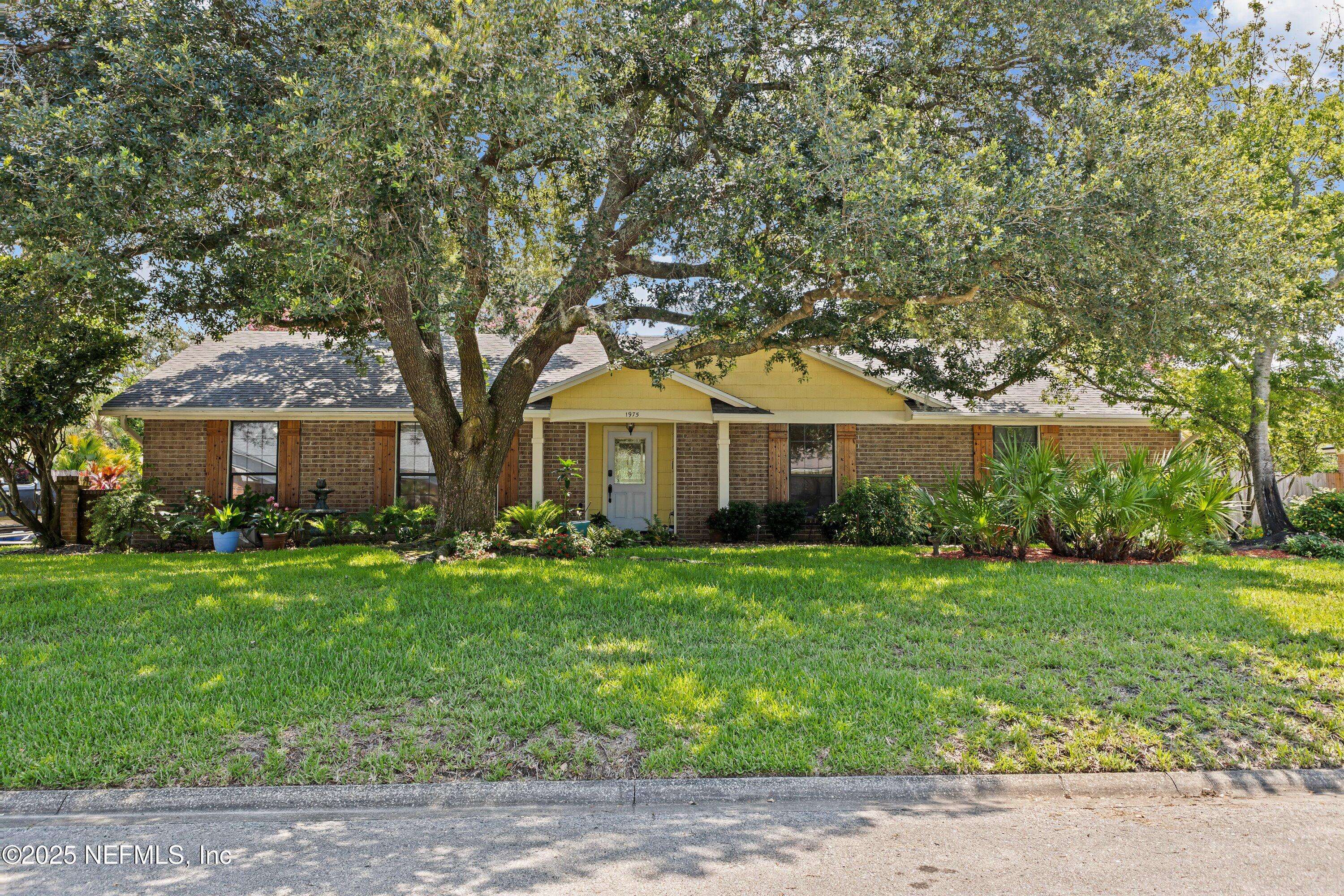 Jacksonville, FL 32225,1975 RALEY CREEK DR W