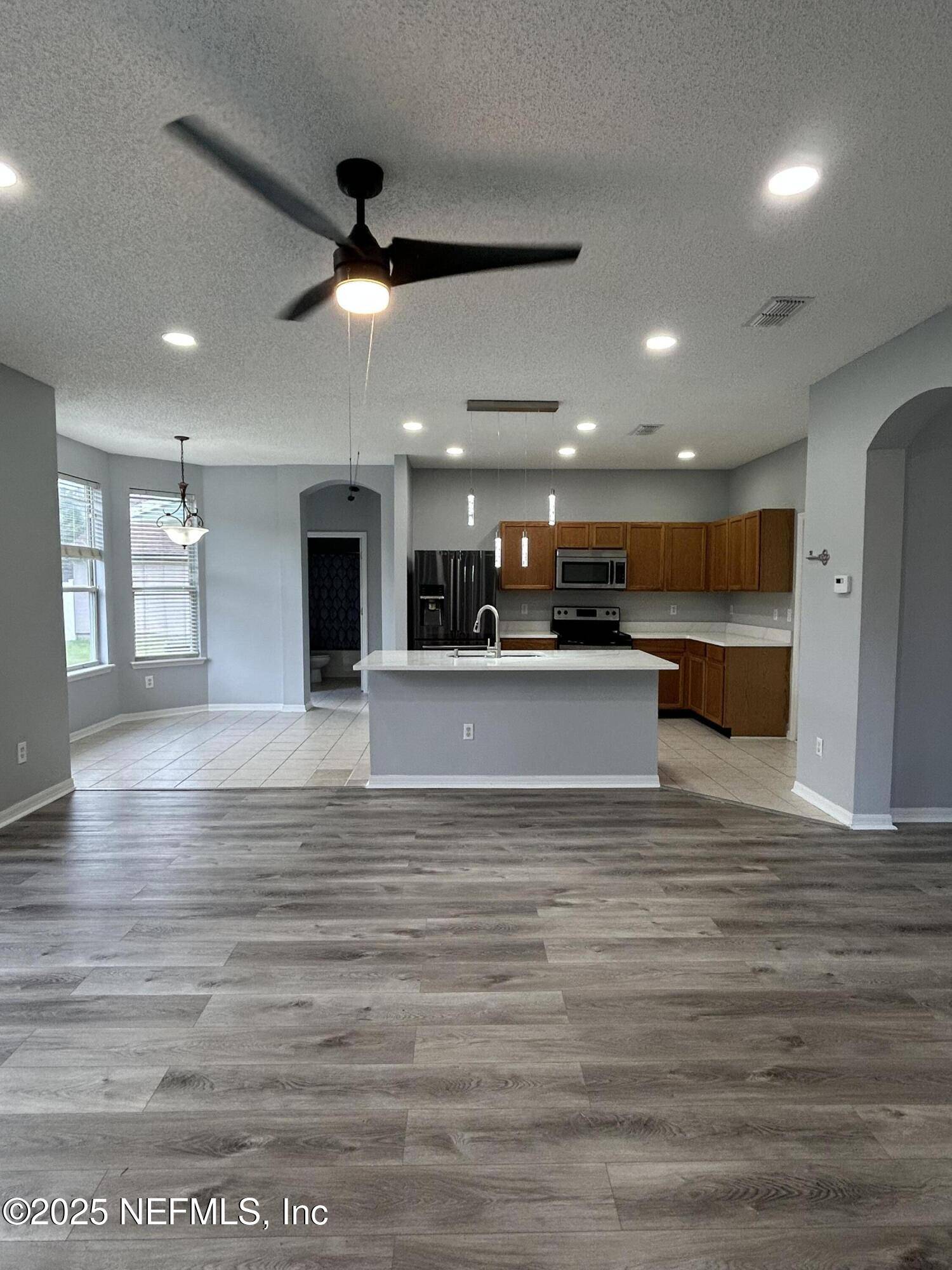 Jacksonville, FL 32221,10258 MEADOW POINT DR