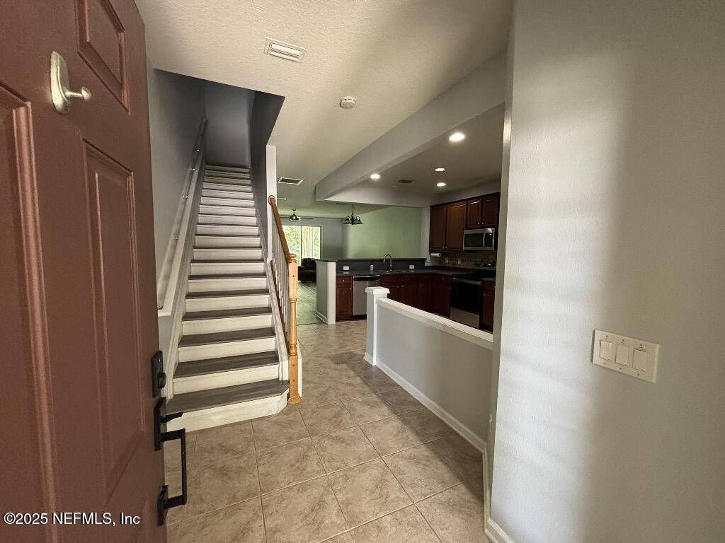 Jacksonville, FL 32258,6967 ROUNDLEAF DR