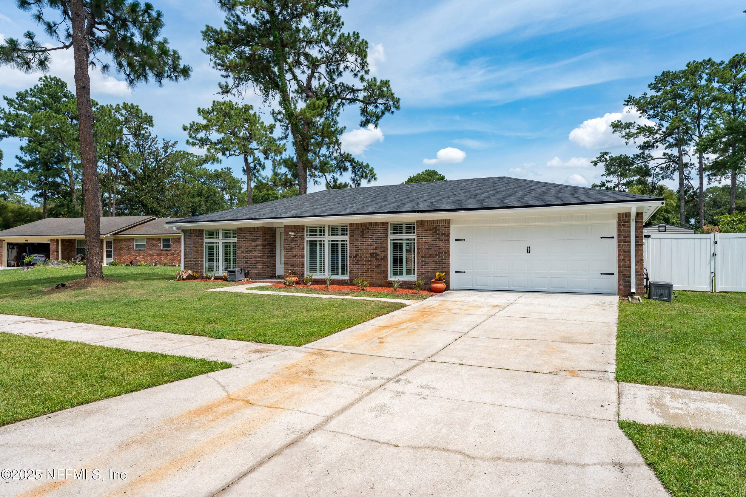 Jacksonville, FL 32217,5120 EDGEWARE CT