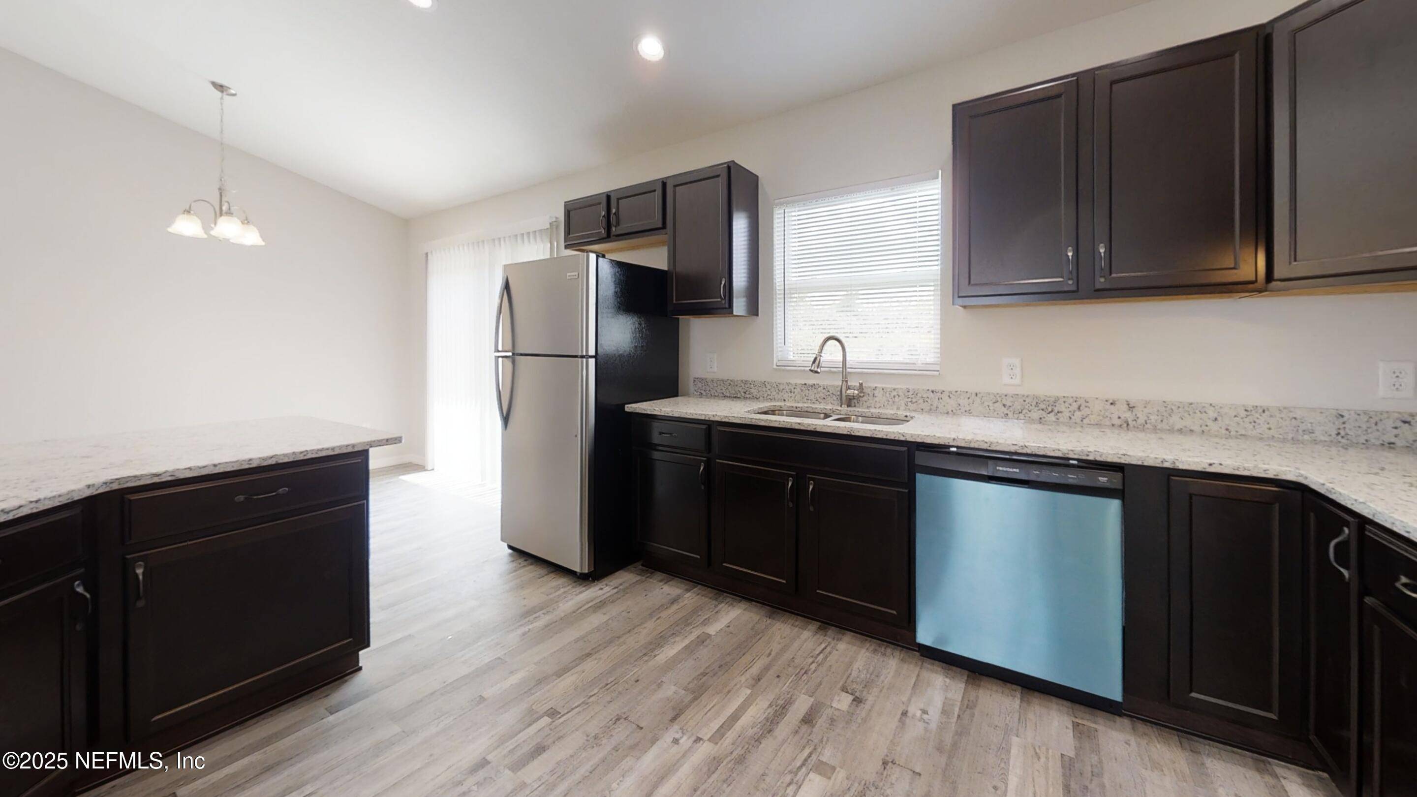 Palm Coast, FL 32137,37 BIRCHWOOD DR