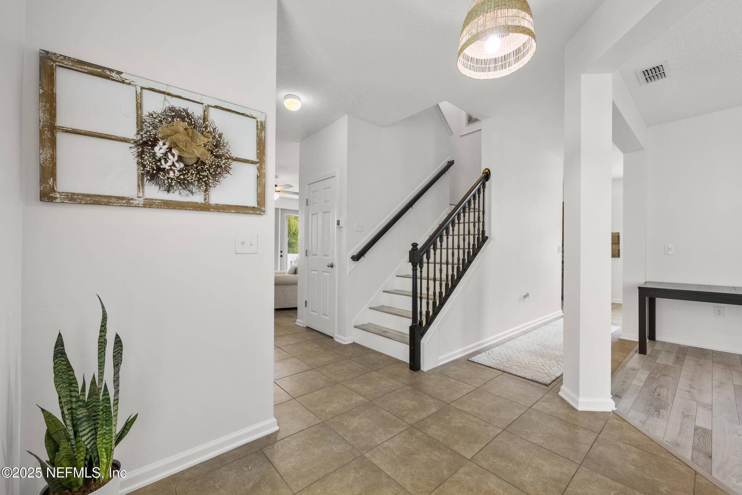 Ponte Vedra, FL 32801,94 HOWLAND DR