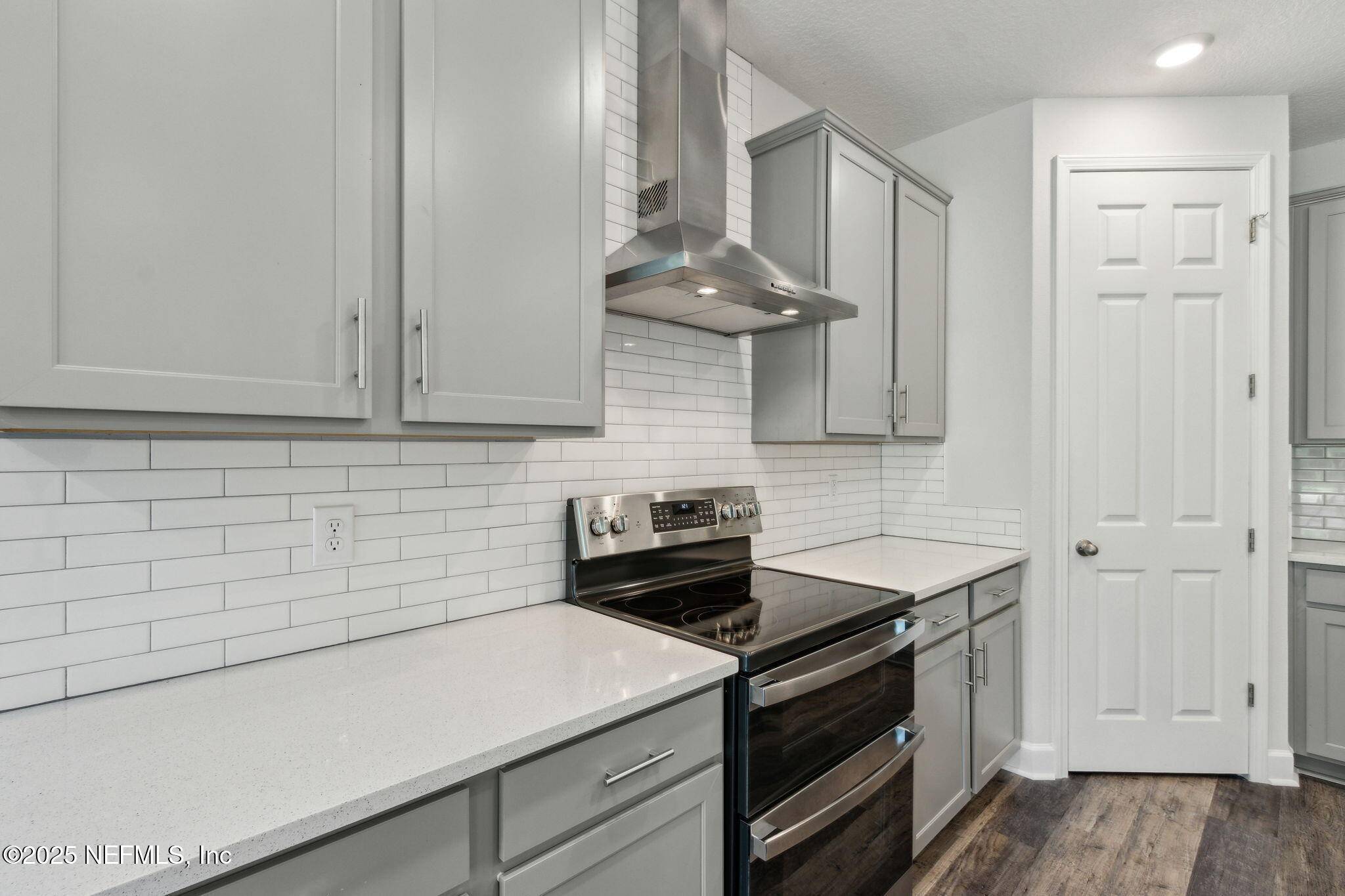 Fernandina Beach, FL 32034,94954 COLNAGO CT