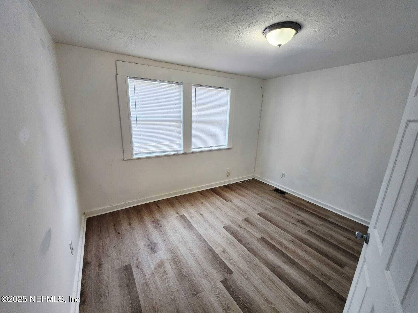 Jacksonville, FL 32209,2184 W 45TH ST