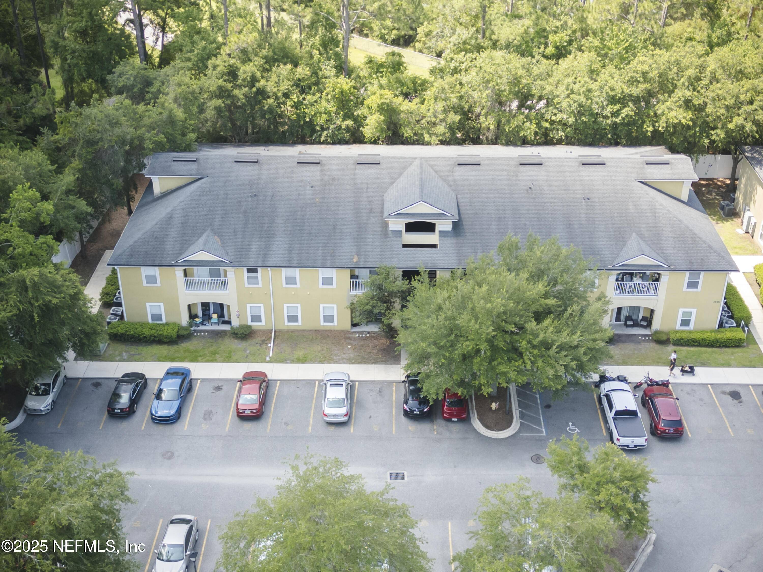 Jacksonville, FL 32210,3690 KIRKPATRICK CIR #12