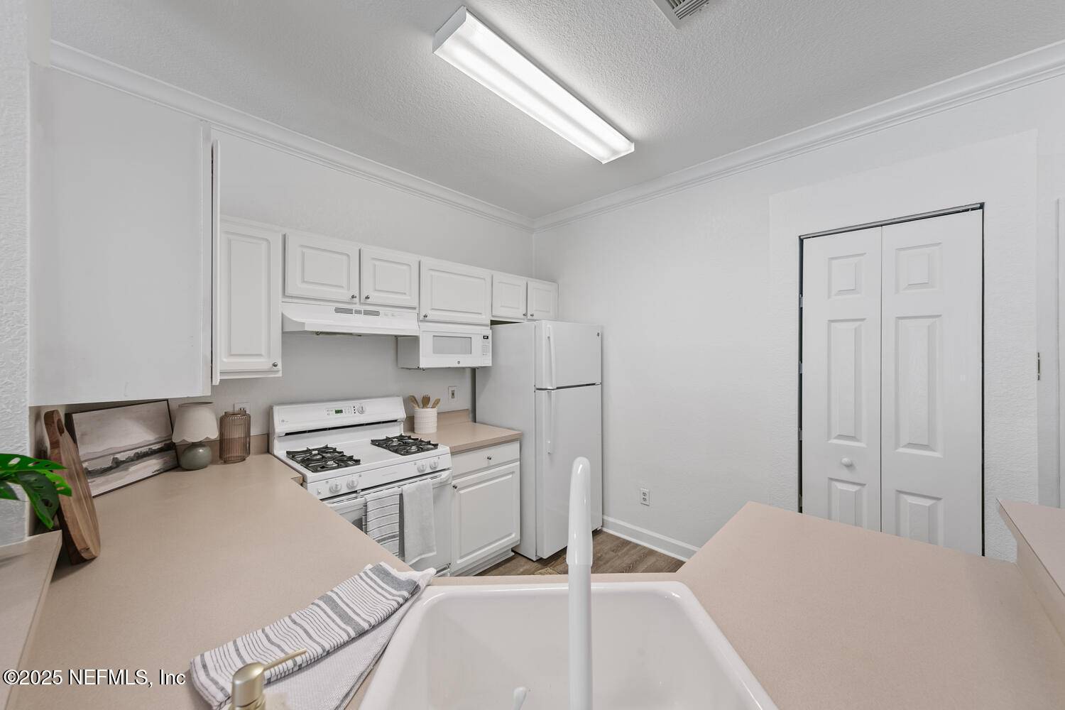 Jacksonville, FL 32224,13810 SUTTON PARK DR N #915