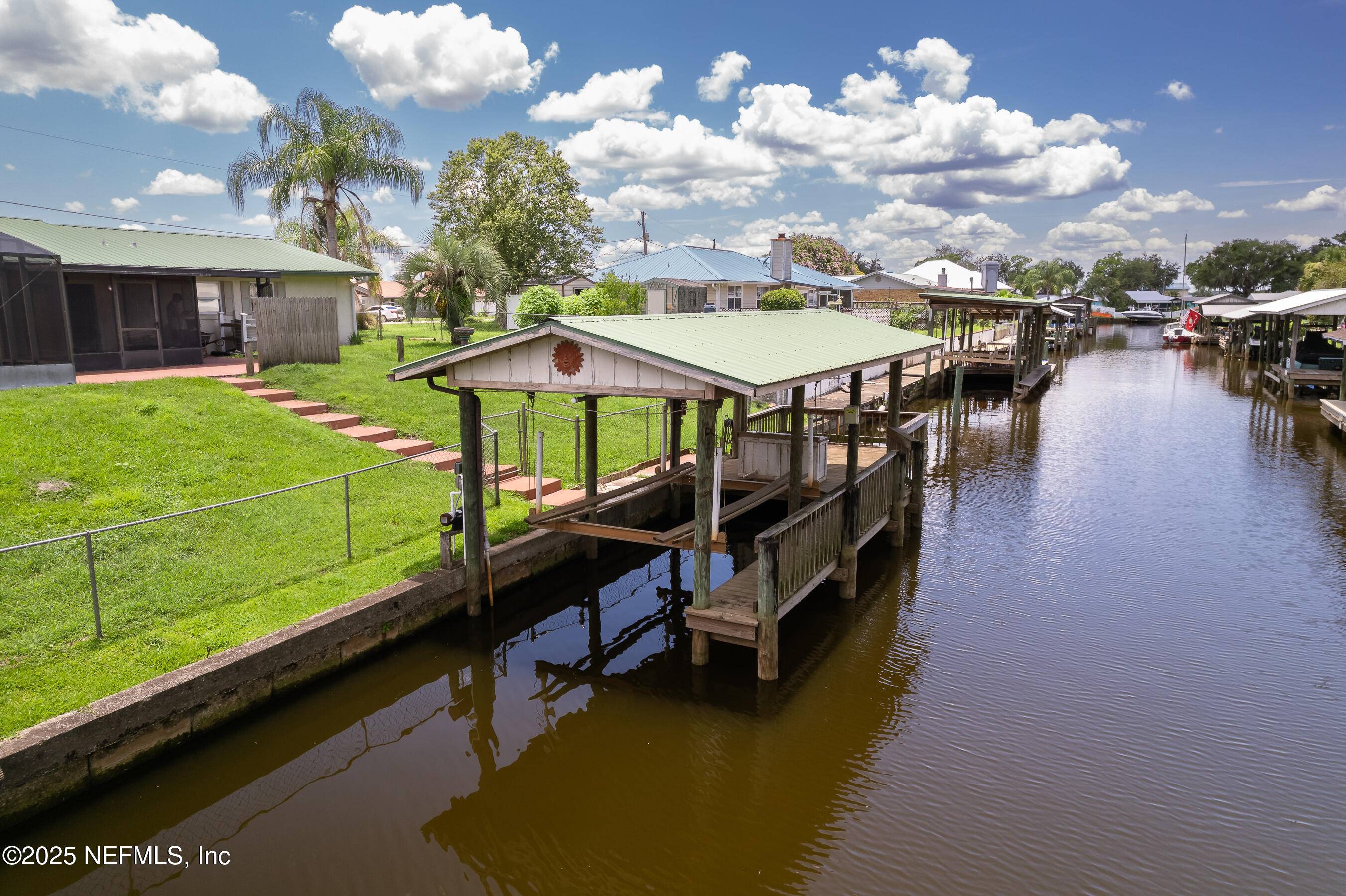 East Palatka, FL 32131,118 MAGNOLIA DR