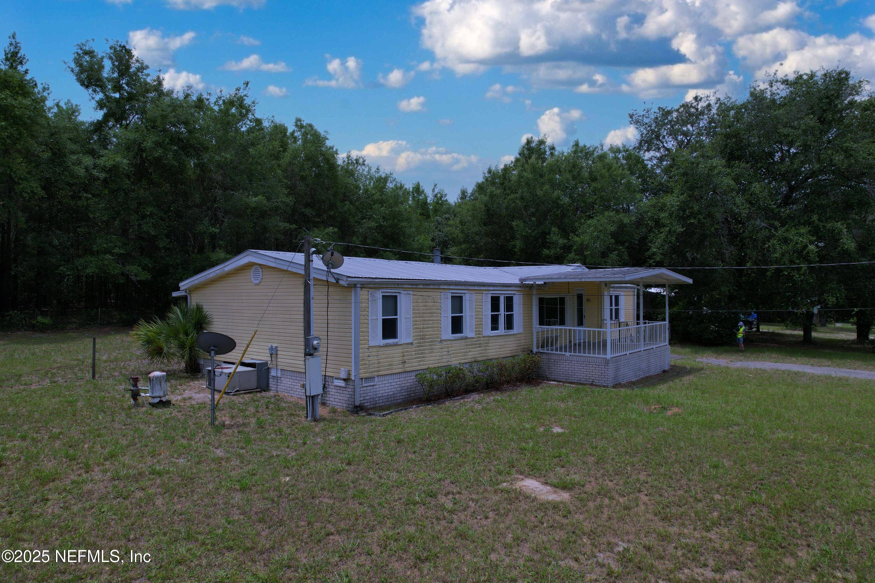 Satsuma, FL 32189,355 HICKORY NUT TRL