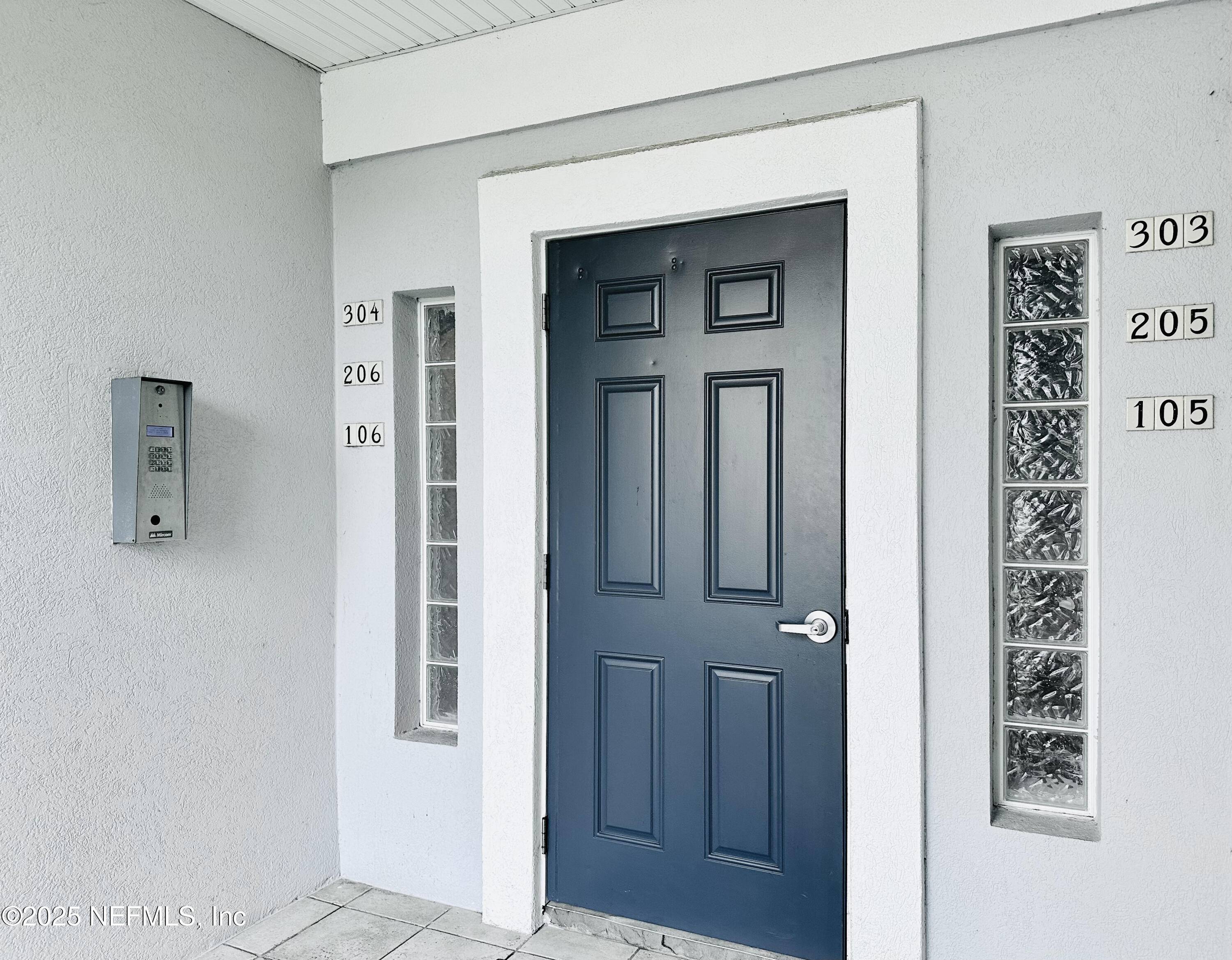Jacksonville Beach, FL 32250,201 10TH AVE N #304