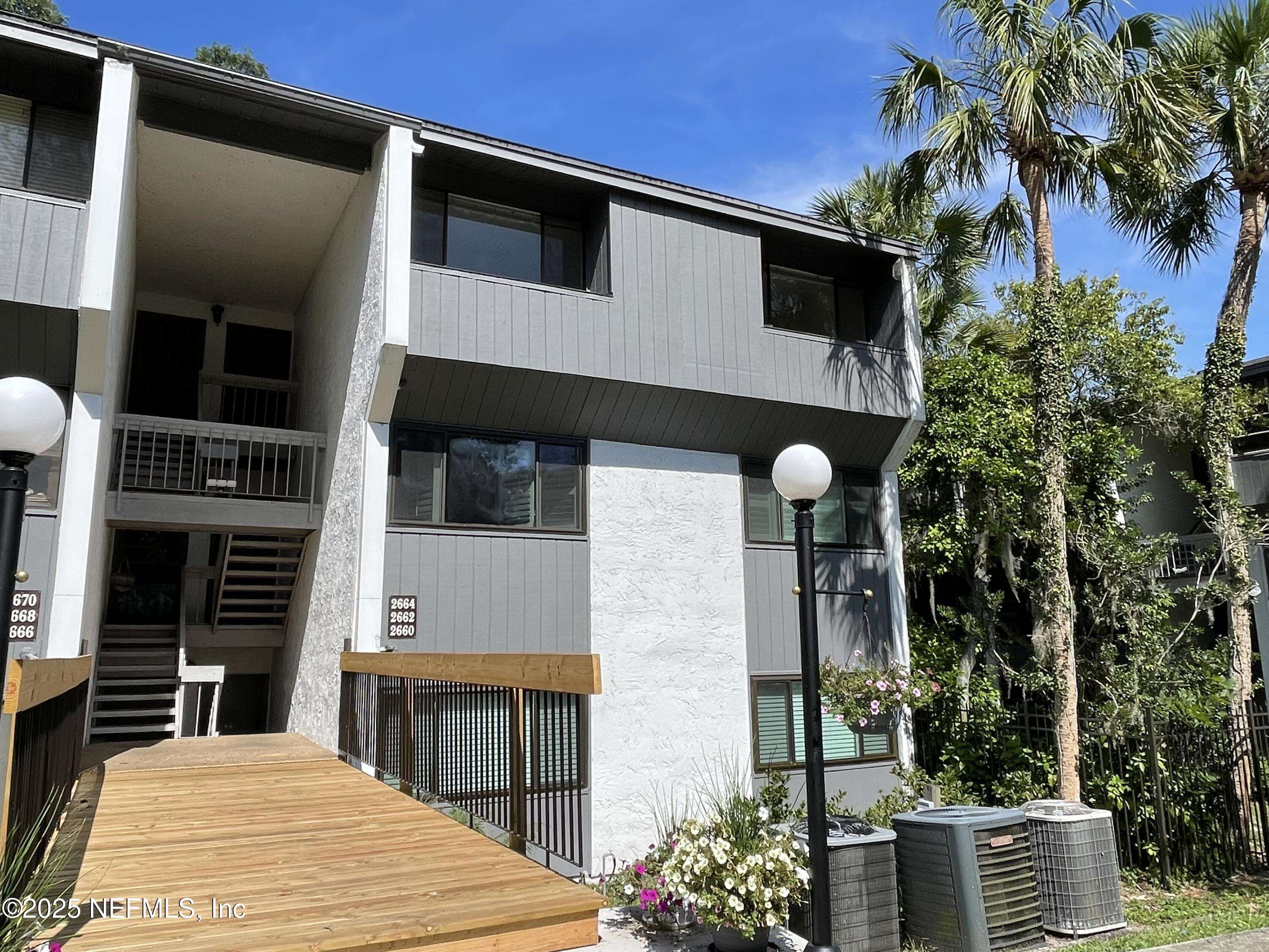 Gainesville, FL 32608,2664 SW 14TH DR #325