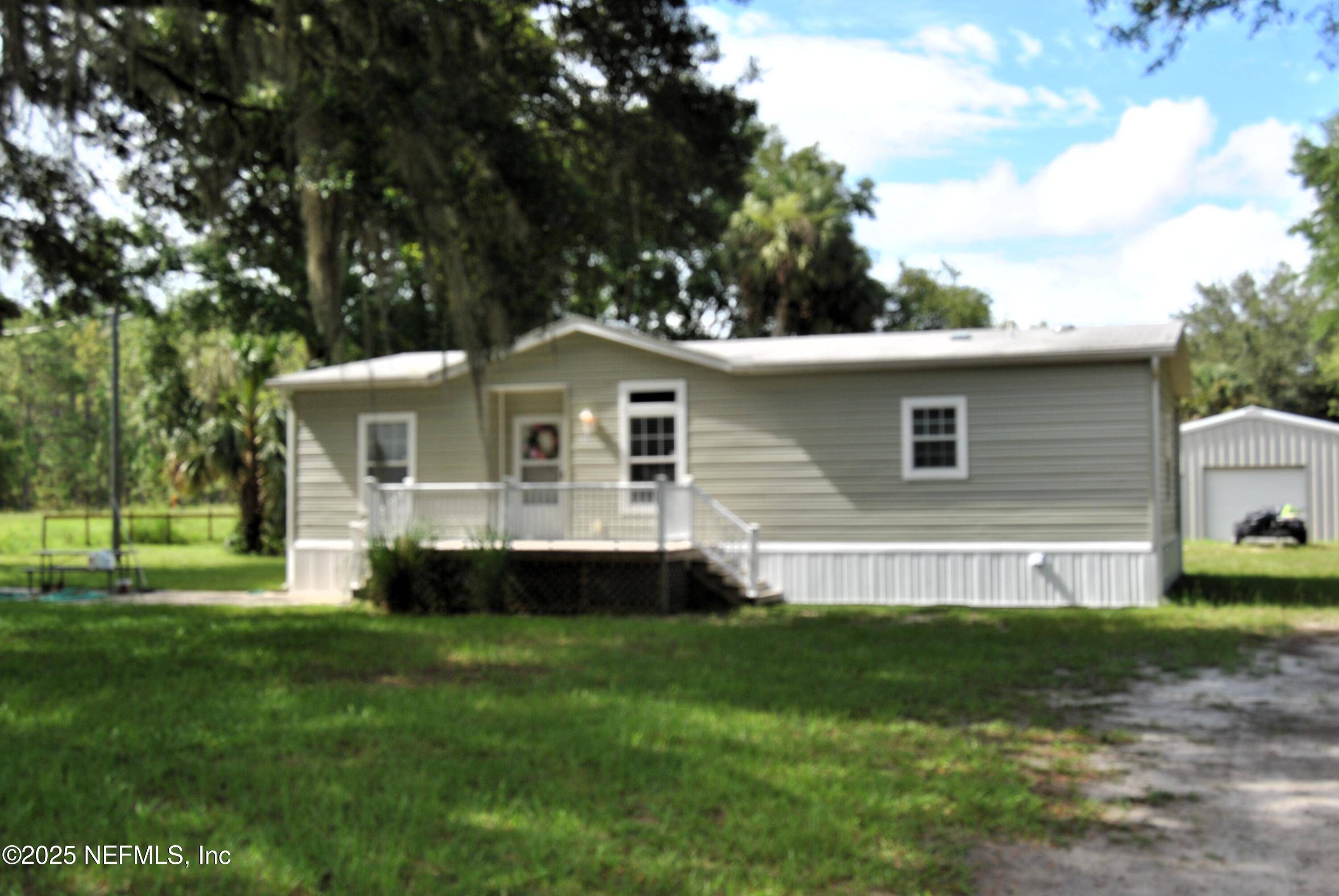 Satsuma, FL 32189,103 BARTER DR