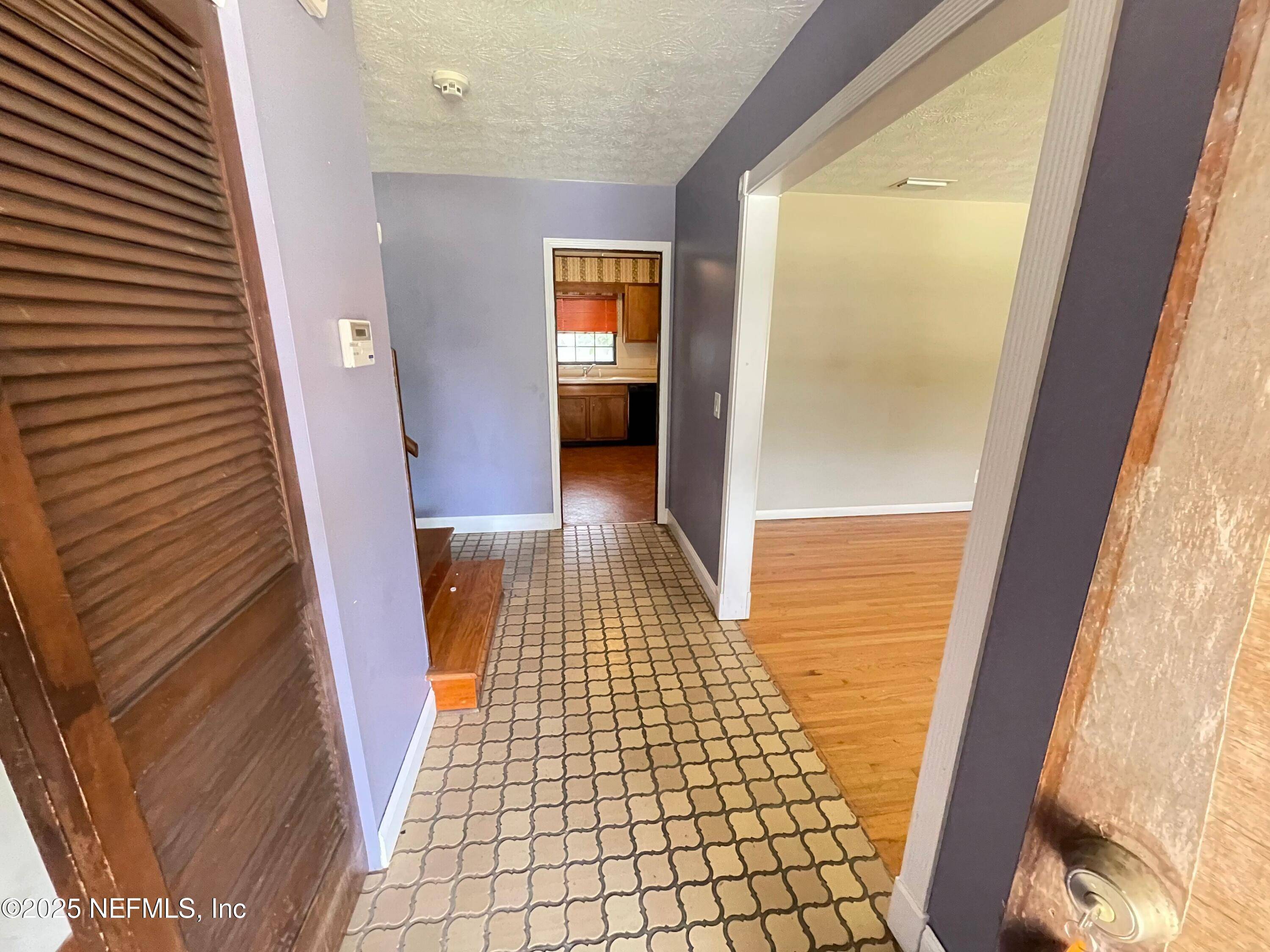 Jacksonville, FL 32244,8263 CARAVELLE DR