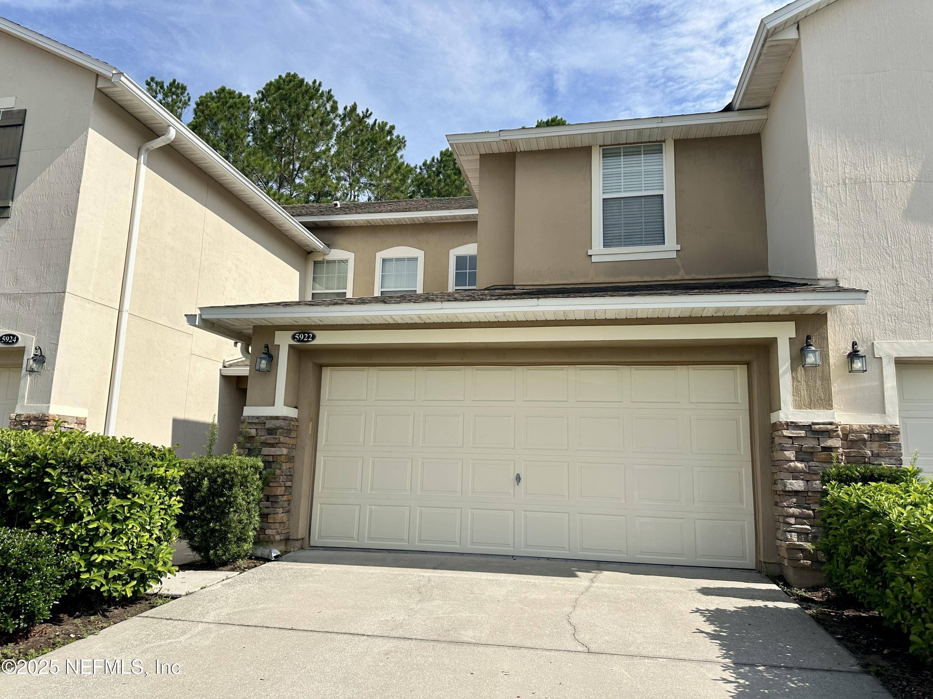 Jacksonville, FL 32258,5922 BARTRAM VILLAGE DR