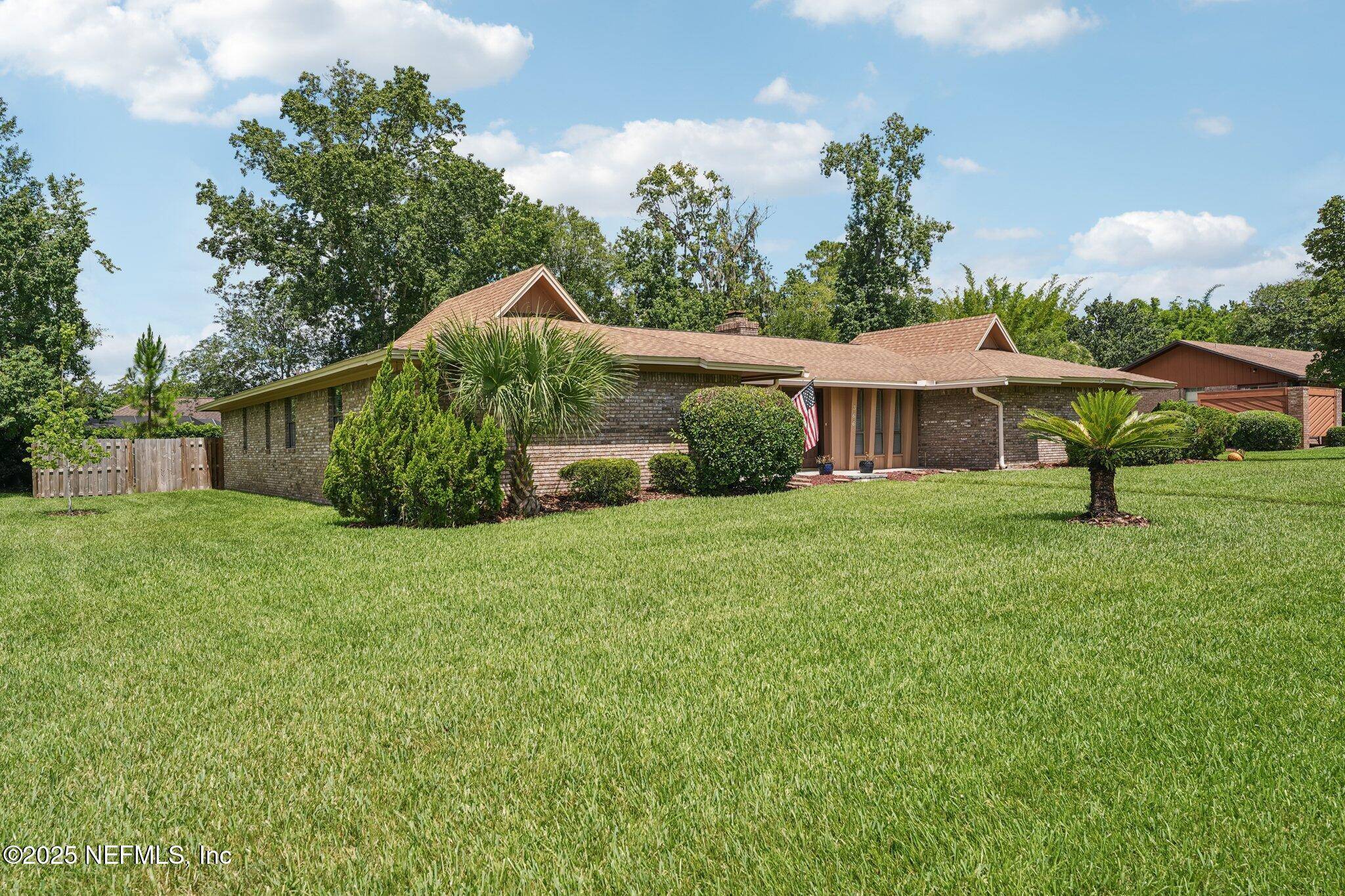 Orange Park, FL 32073,366 PERTHSHIRE DR