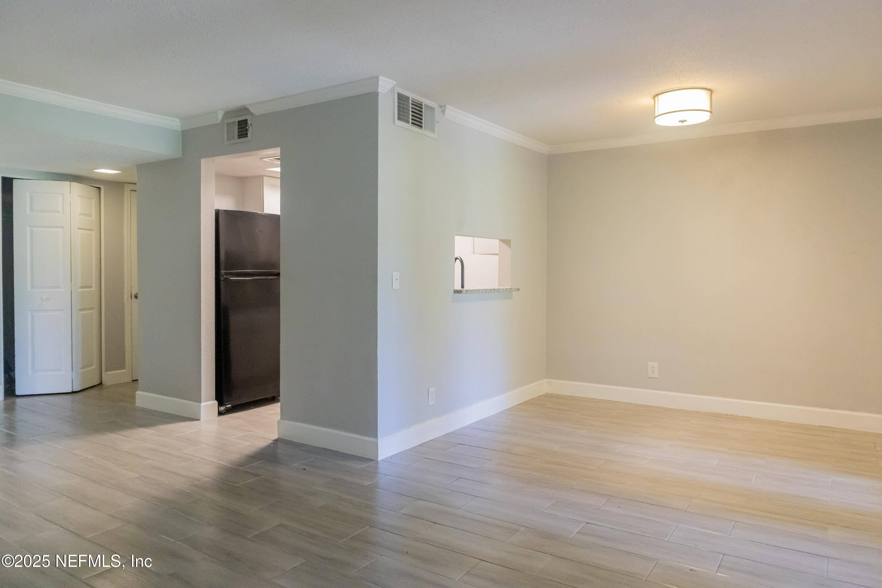 Jacksonville, FL 32217,3900 MISSION DR #3