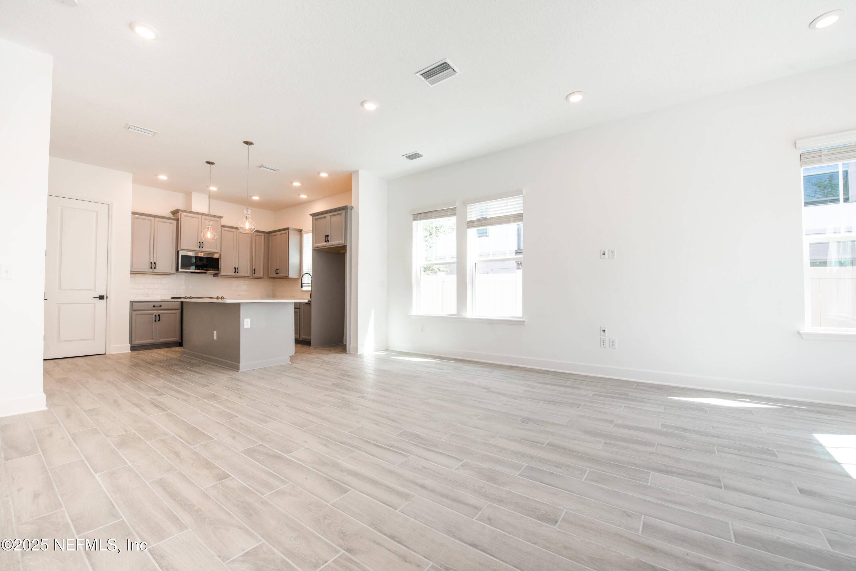 Jacksonville, FL 32256,7436 CALUSA CT