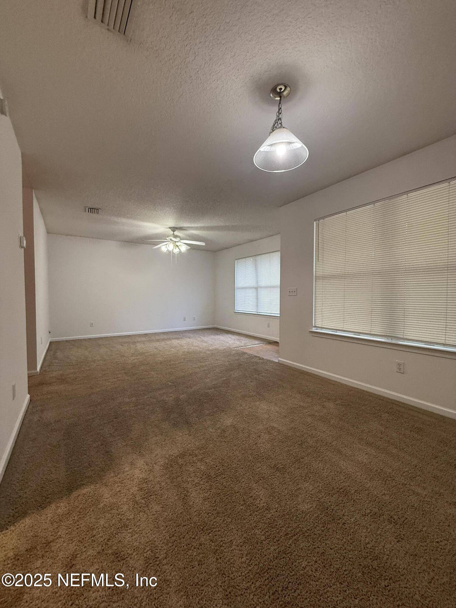 Orange Park, FL 32073,702 MEADOWBROOK DR #16