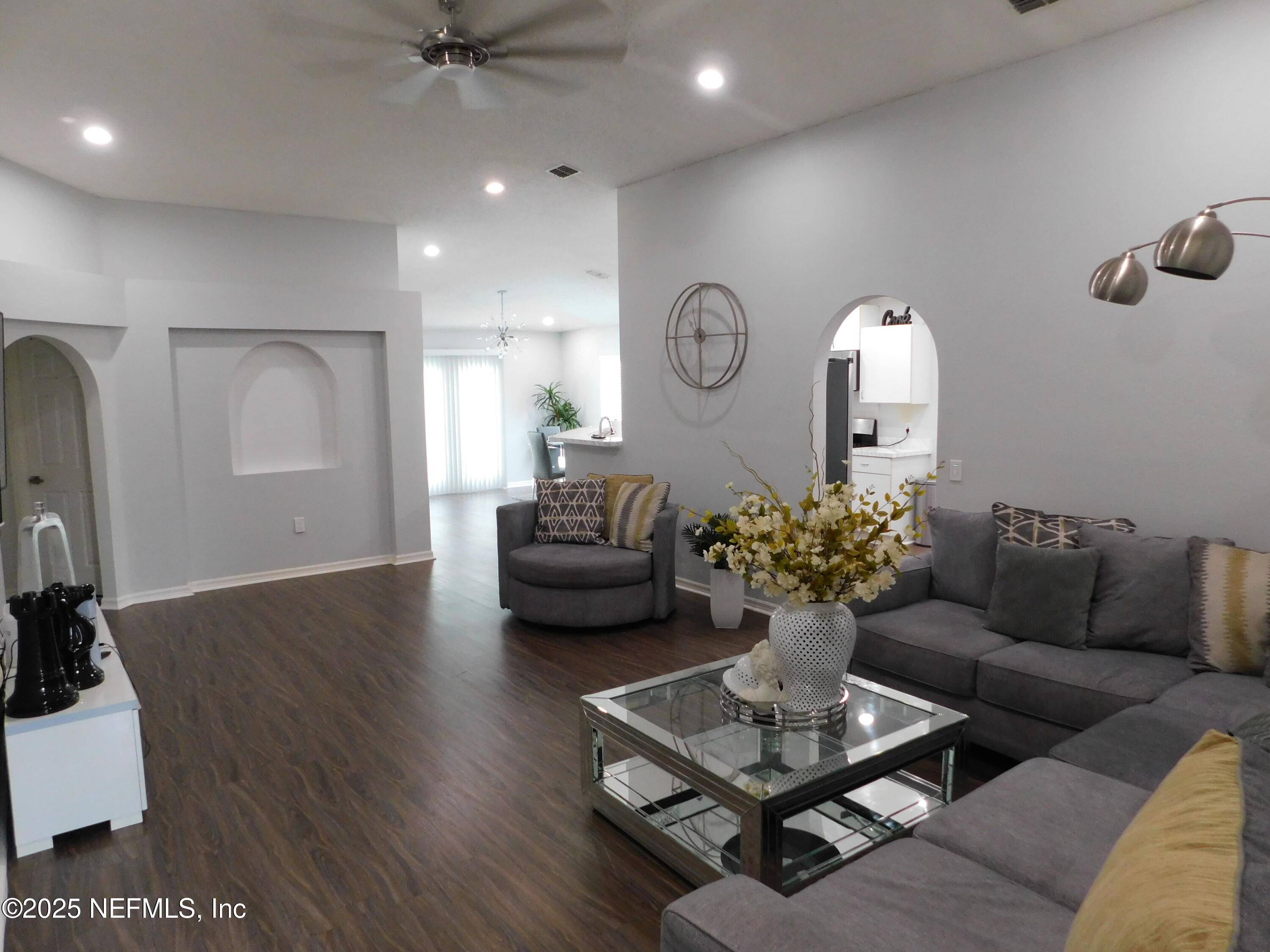 Jacksonville, FL 32277,3422 LAWN TENNIS DR
