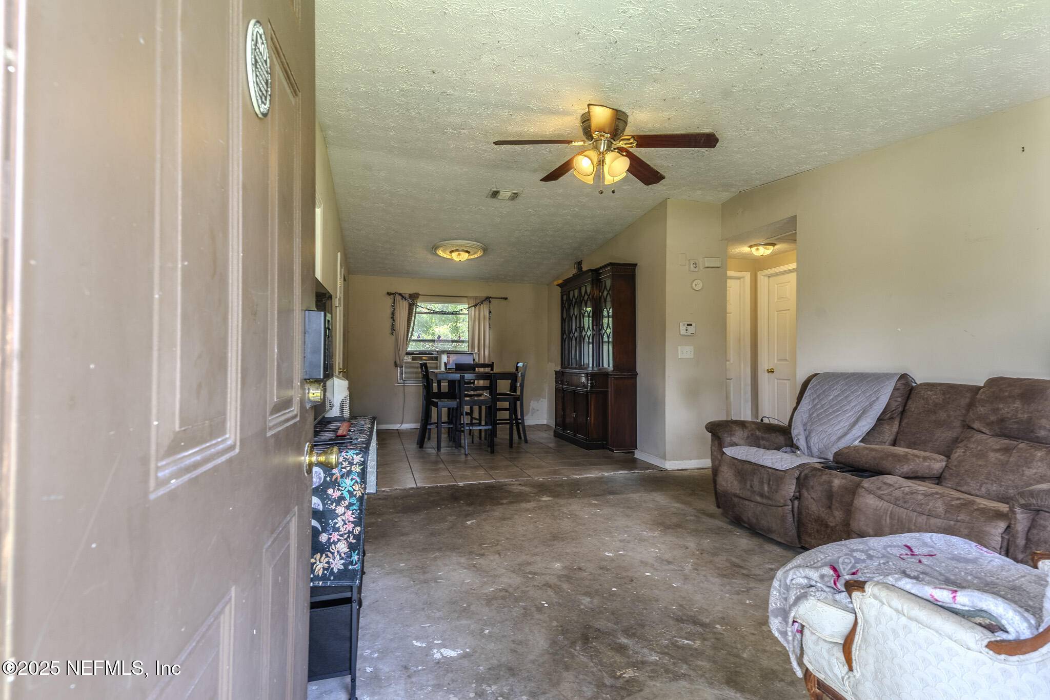 Jacksonville, FL 32221,8520 FROST ST N