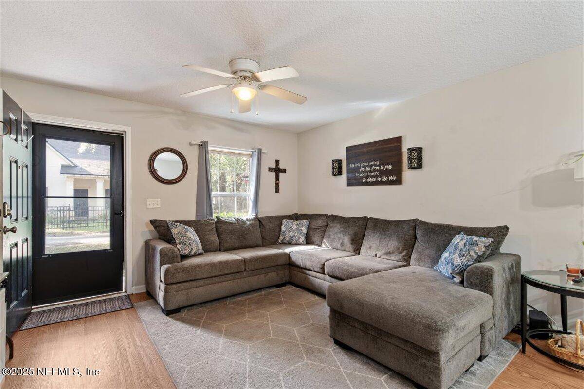 Jacksonville, FL 32207,2163 THOMAS CT