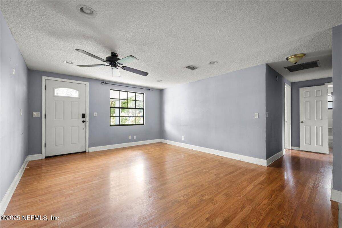 Orange Park, FL 32073,360 CANIS DR W