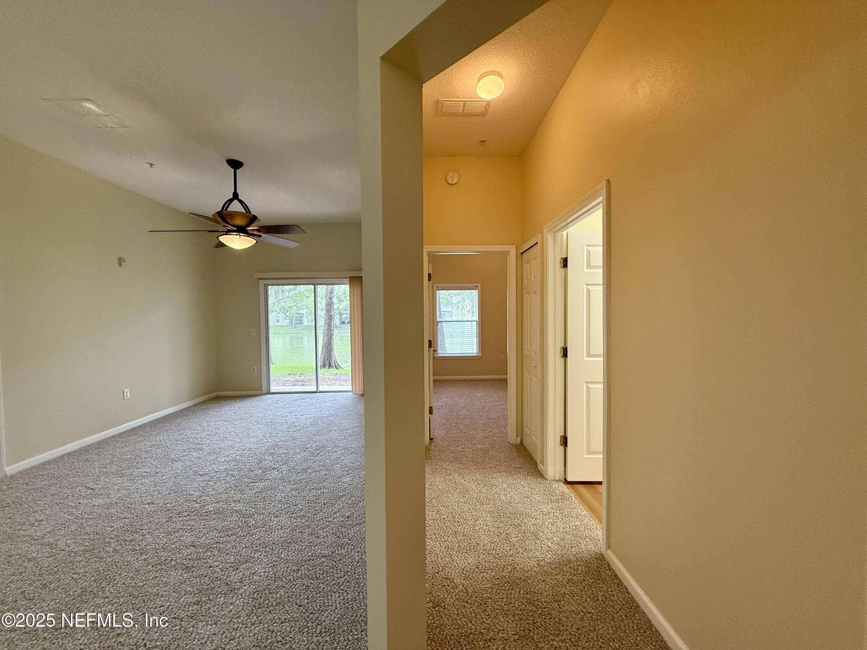 Jacksonville, FL 32244,6106 MAGGIES CIR #106