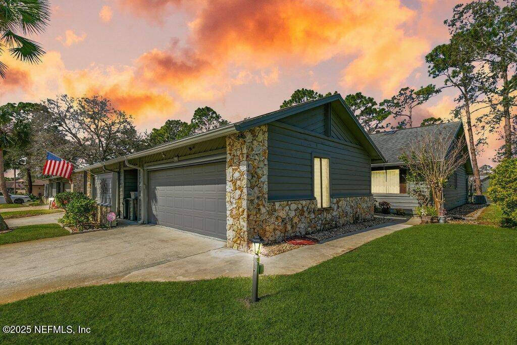 Ormond Beach, FL 32174,195 DEER LAKE CIR