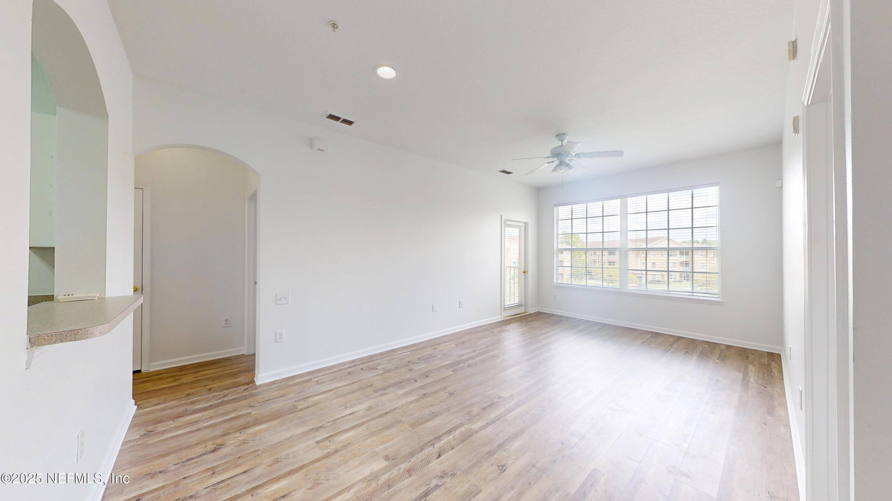 Jacksonville, FL 32256,7990 BAYMEADOWS RD E #912